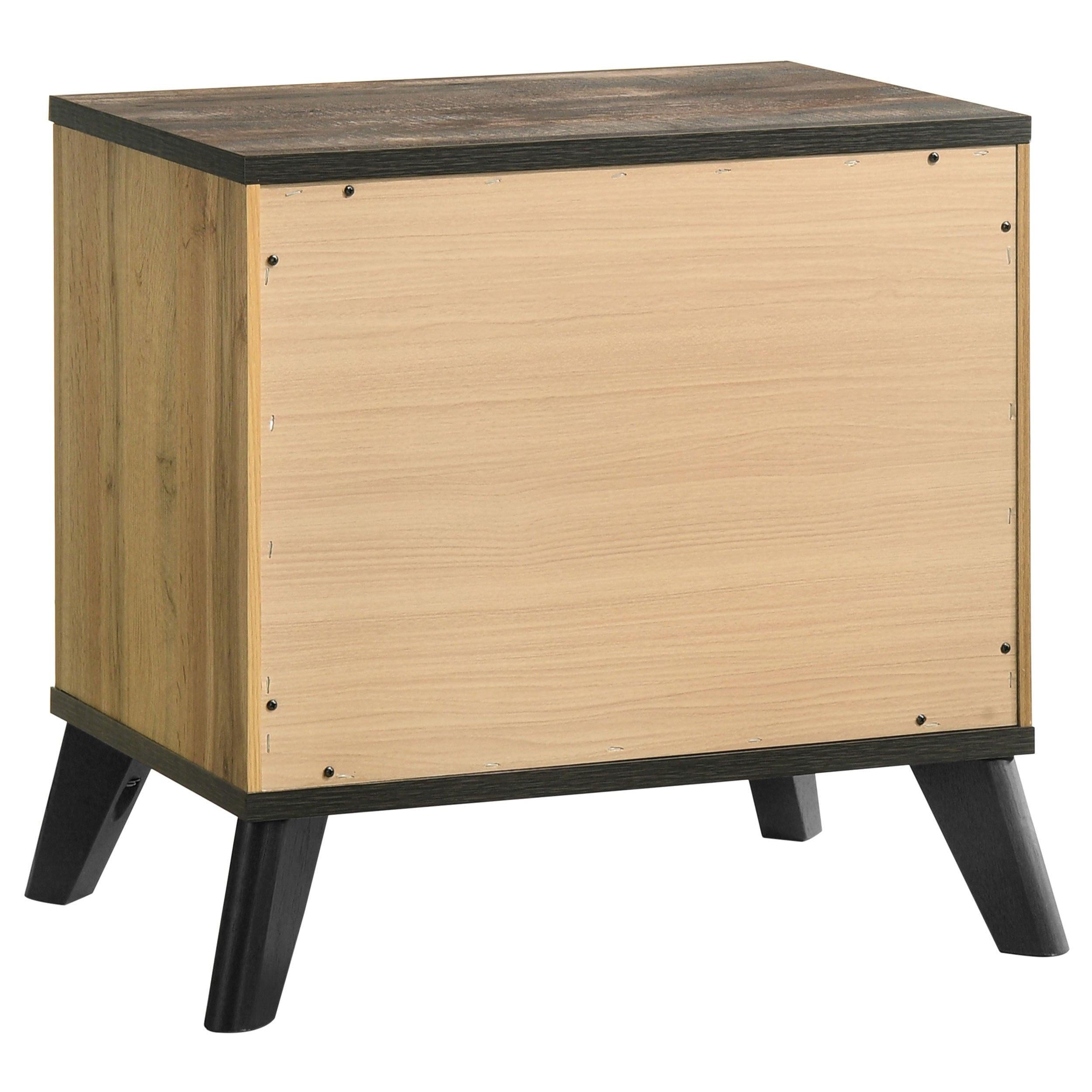 Georgina Natural Pine Mid-Century Queen Bedroom Set.