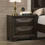 Espresso Finish 3PC Bedroom Set with Queen Bed & Nightstands.