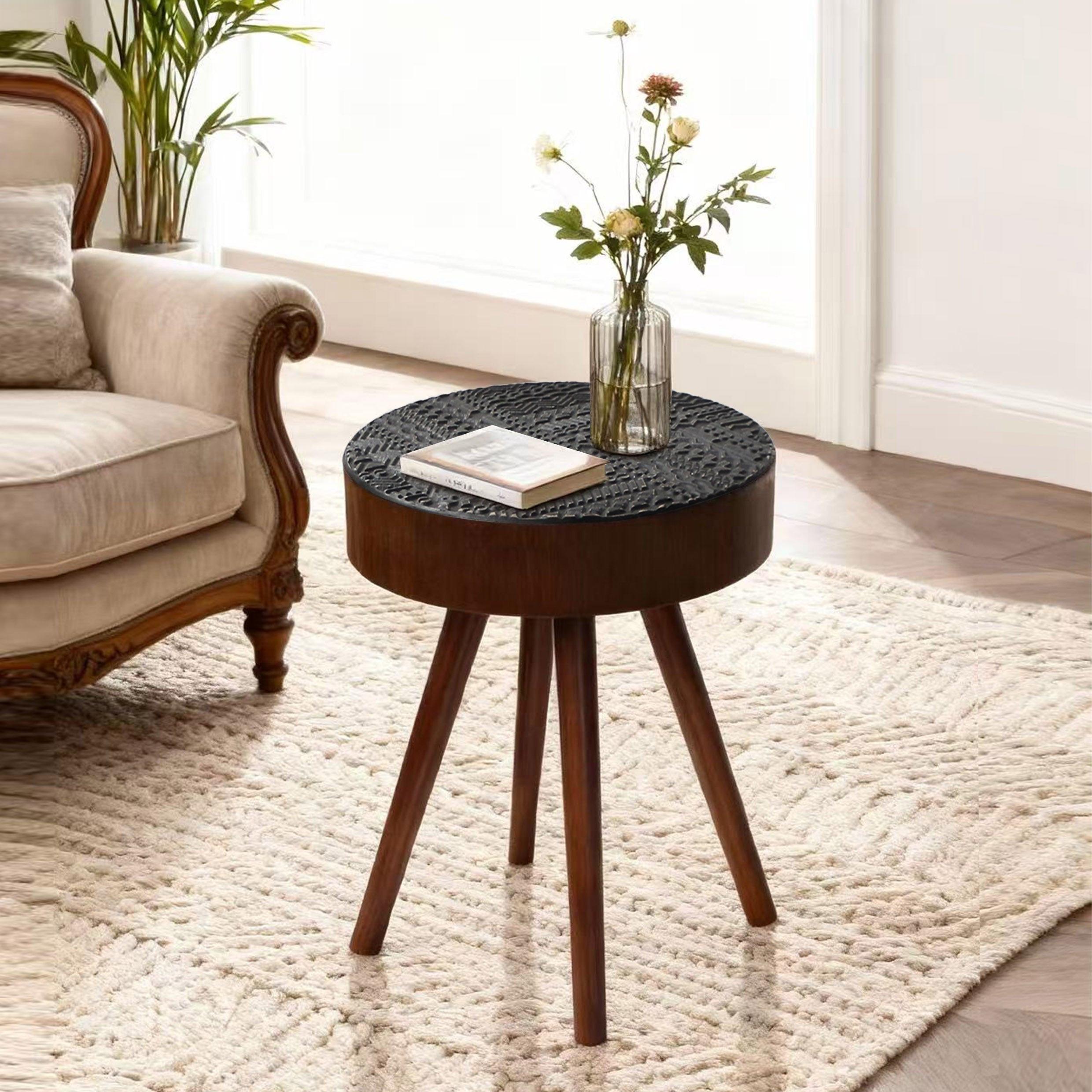 15.7-inch Round Side Table for Compact Spaces.
