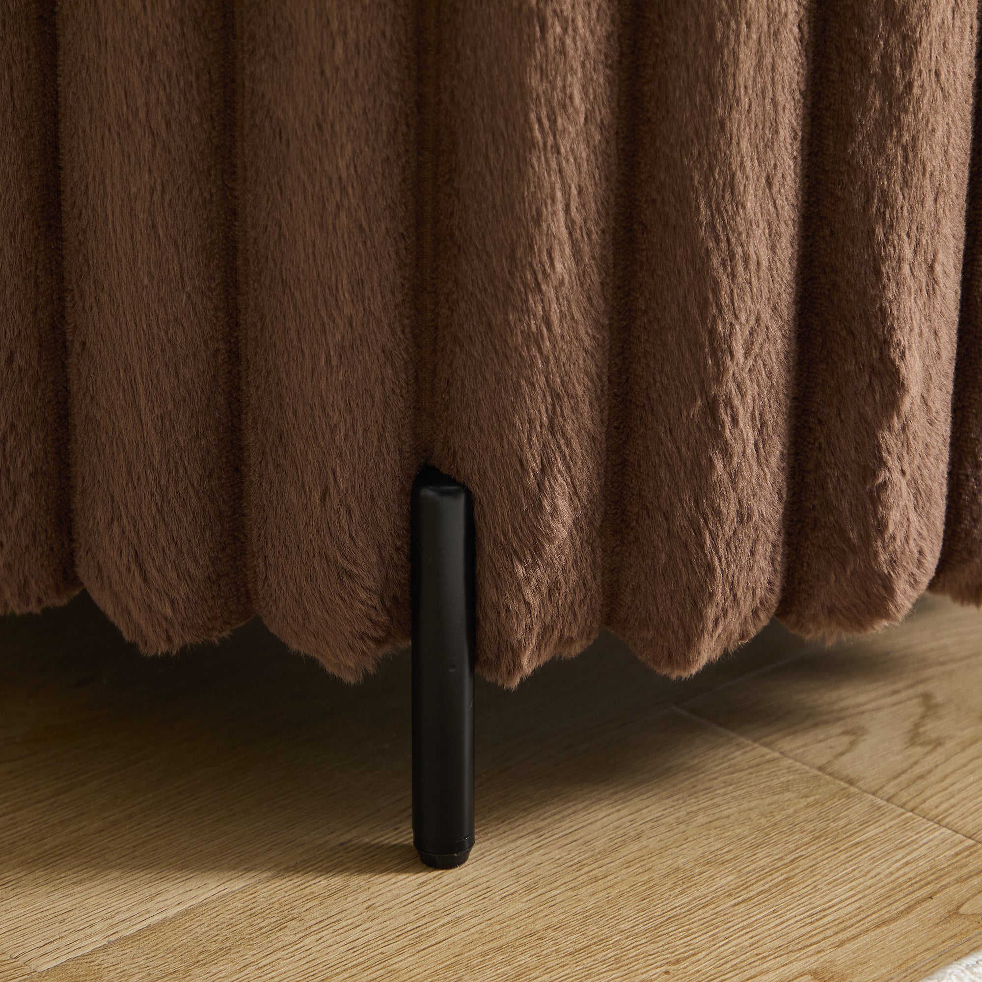 22.05'Wide Upholstered Round Pouf Ottoman Foot Rest with Black Metal Legs,Faux Fur Footstool for Living Room Bedroom Entryway. Brown