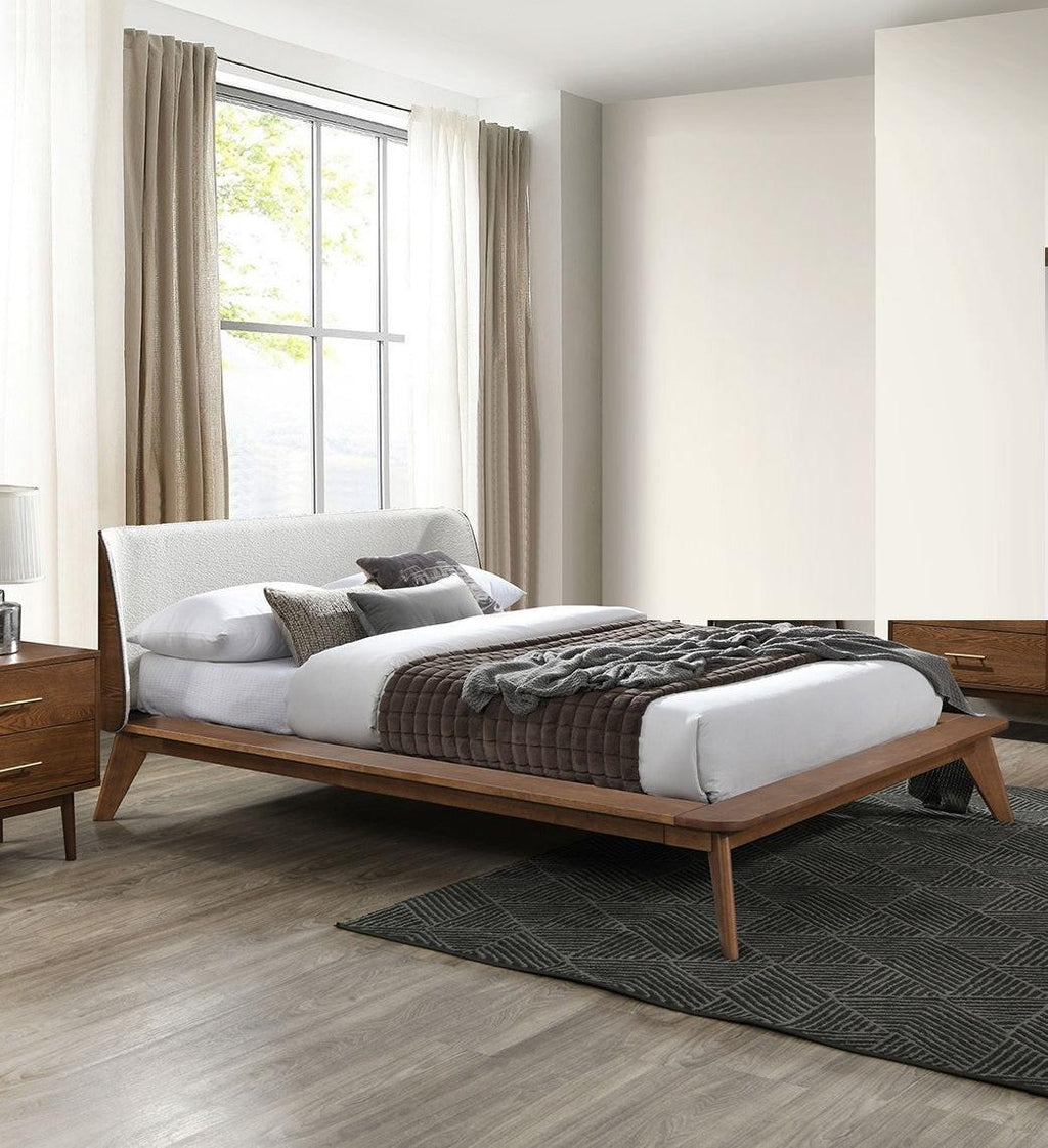 3pc Walnut Bedroom Set with Full Size Bed and Nightstands.