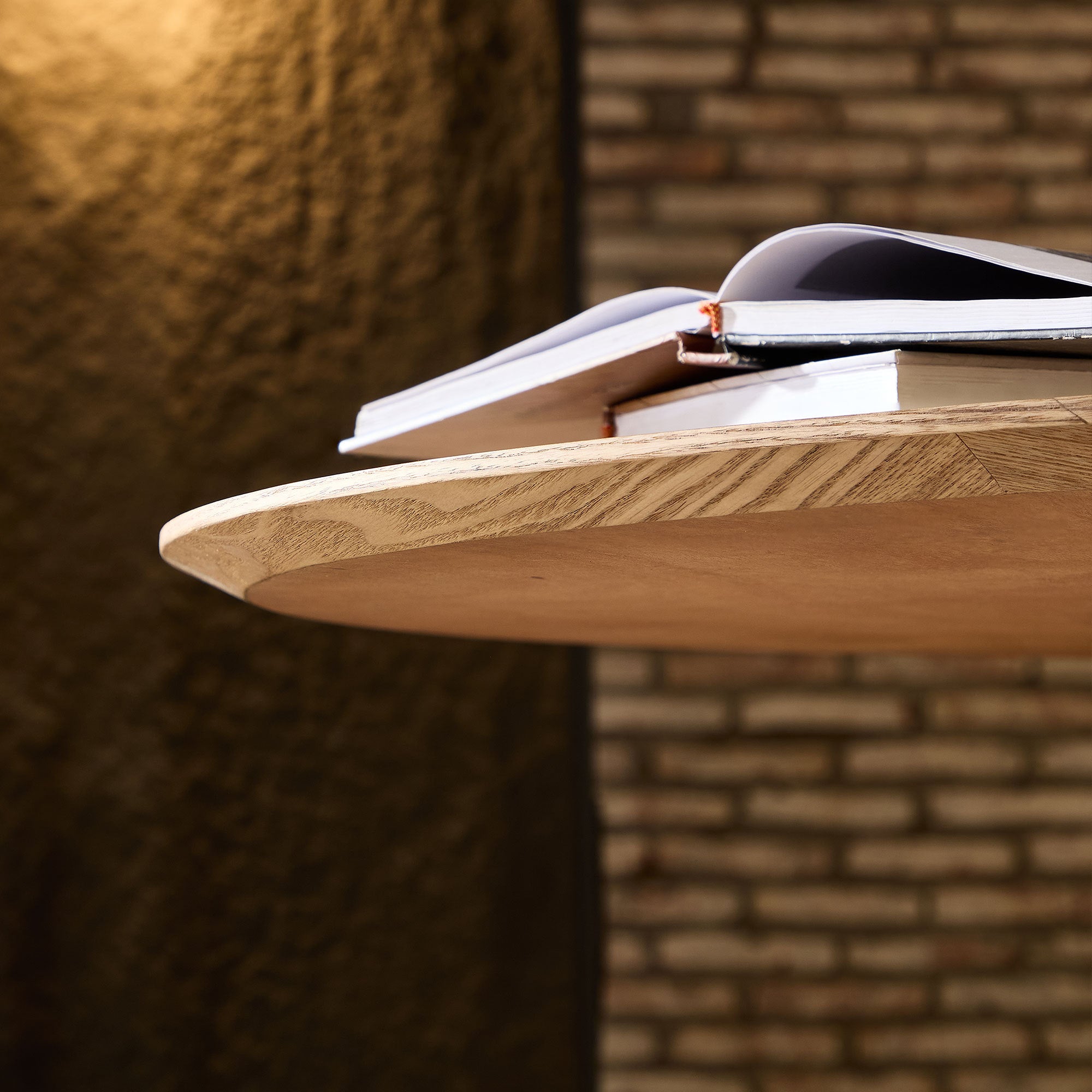 46.45 inch MDF Dining Table for Dining Room Round Dinner Tables Mid-Century Modern Table OAK