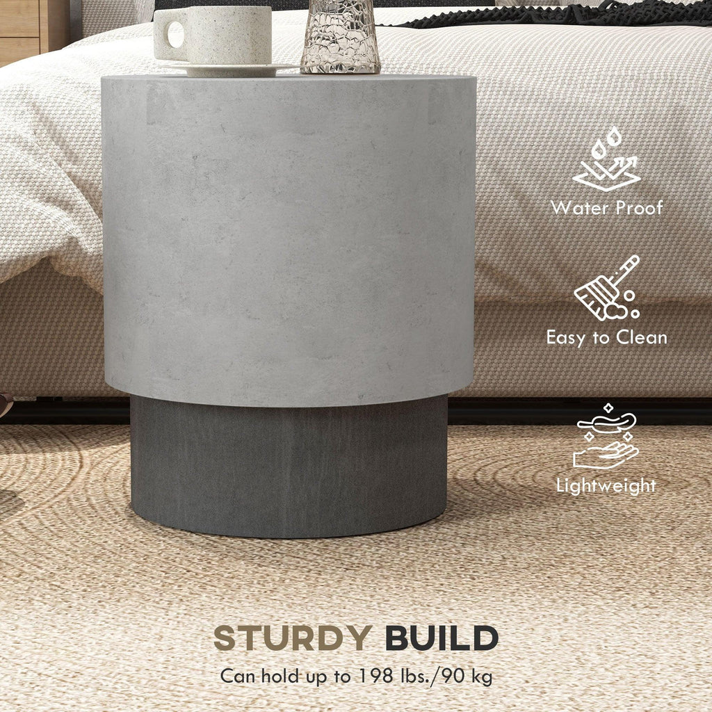 HOMCOM Lightweight Round Side Table for Indoor & Outdoor Use.