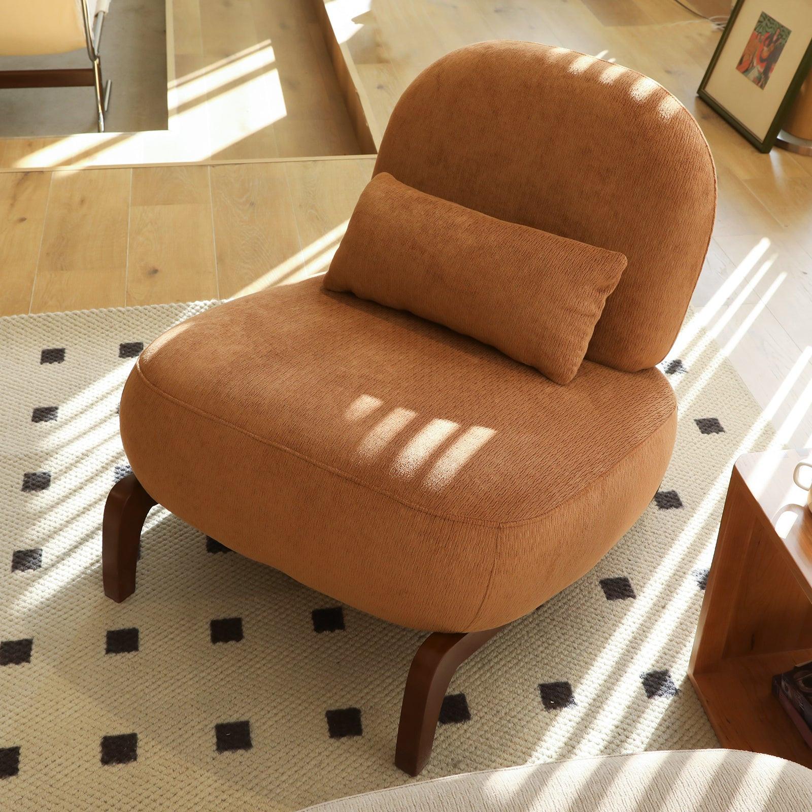 Accent Chair with Solid Wood Legs for Cozy Spaces.