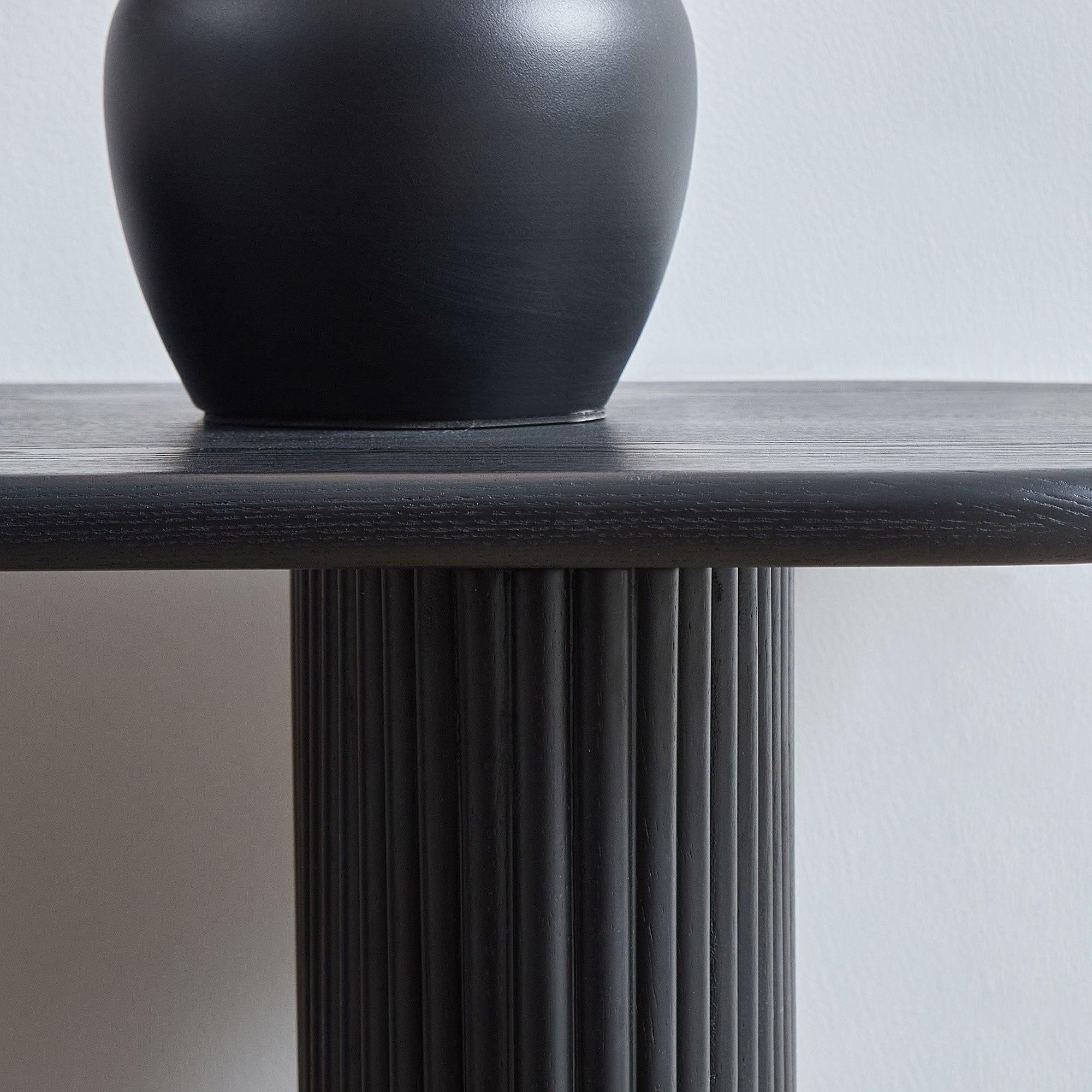 Modern Entryway Console Table with Unique Design.
