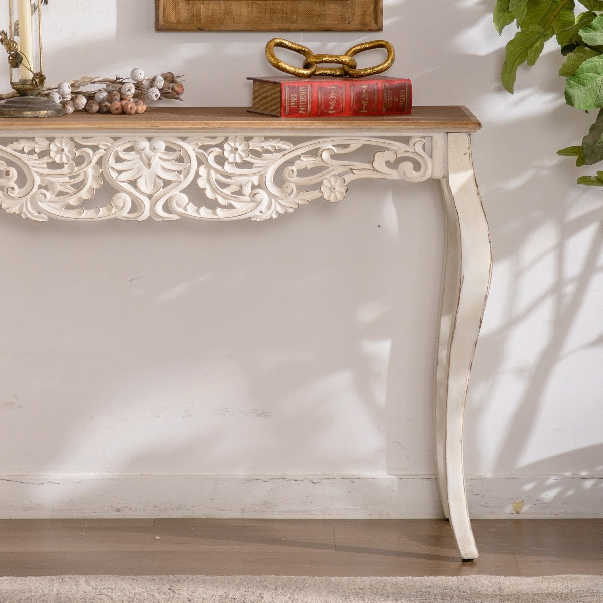 Antique White Console Table with Carved Details, Distressed Console Table, Vintage French Country Entry Table with Wood Carvings and Curved Legs for Hallway Living Room