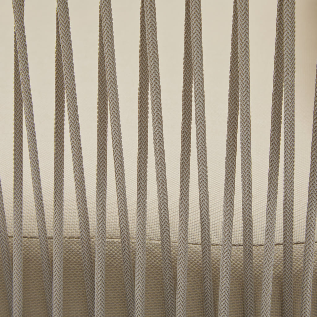 Modern Beige Curved Aluminum Lounge Chair with Stylish Rope-Weave Design and Cushioned Comfort, Perfect for Outdoor Living