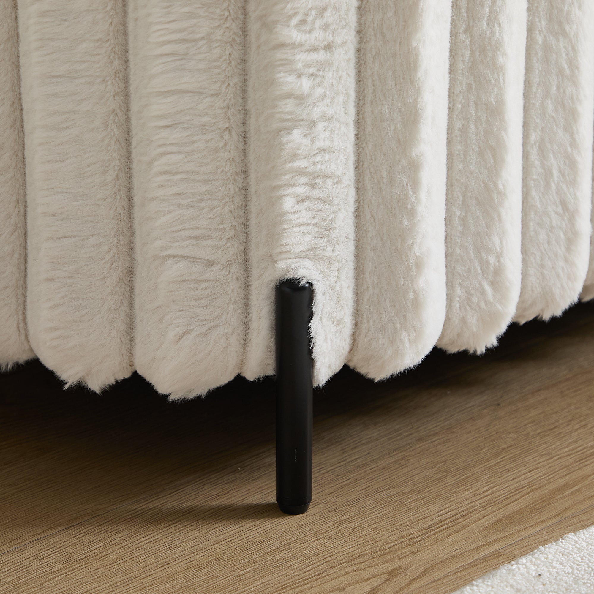 49.2' Wide Faux Fur Flip Top Storage Bench with Black Metal Legs, Bed End Stool Foot Rest for Living Room Entryway Dorm Bedroom,Beige