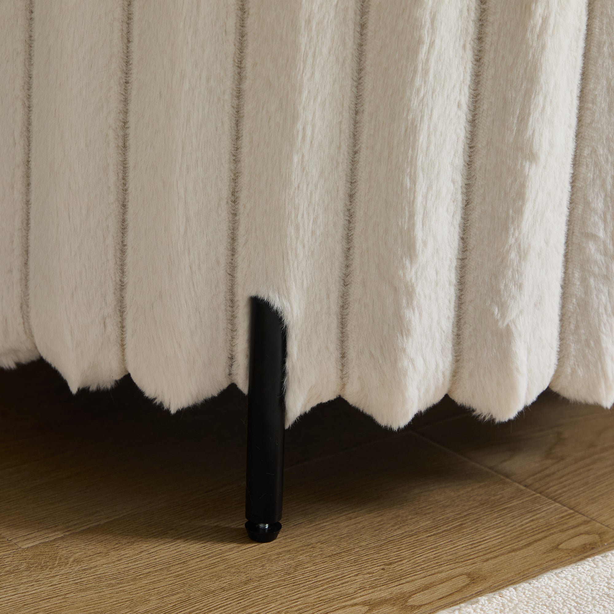 22.05'Wide Upholstered Round Pouf Ottoman Foot Rest with Black Metal Legs,Faux Fur Footstool for Living Room Bedroom Entryway. Beige