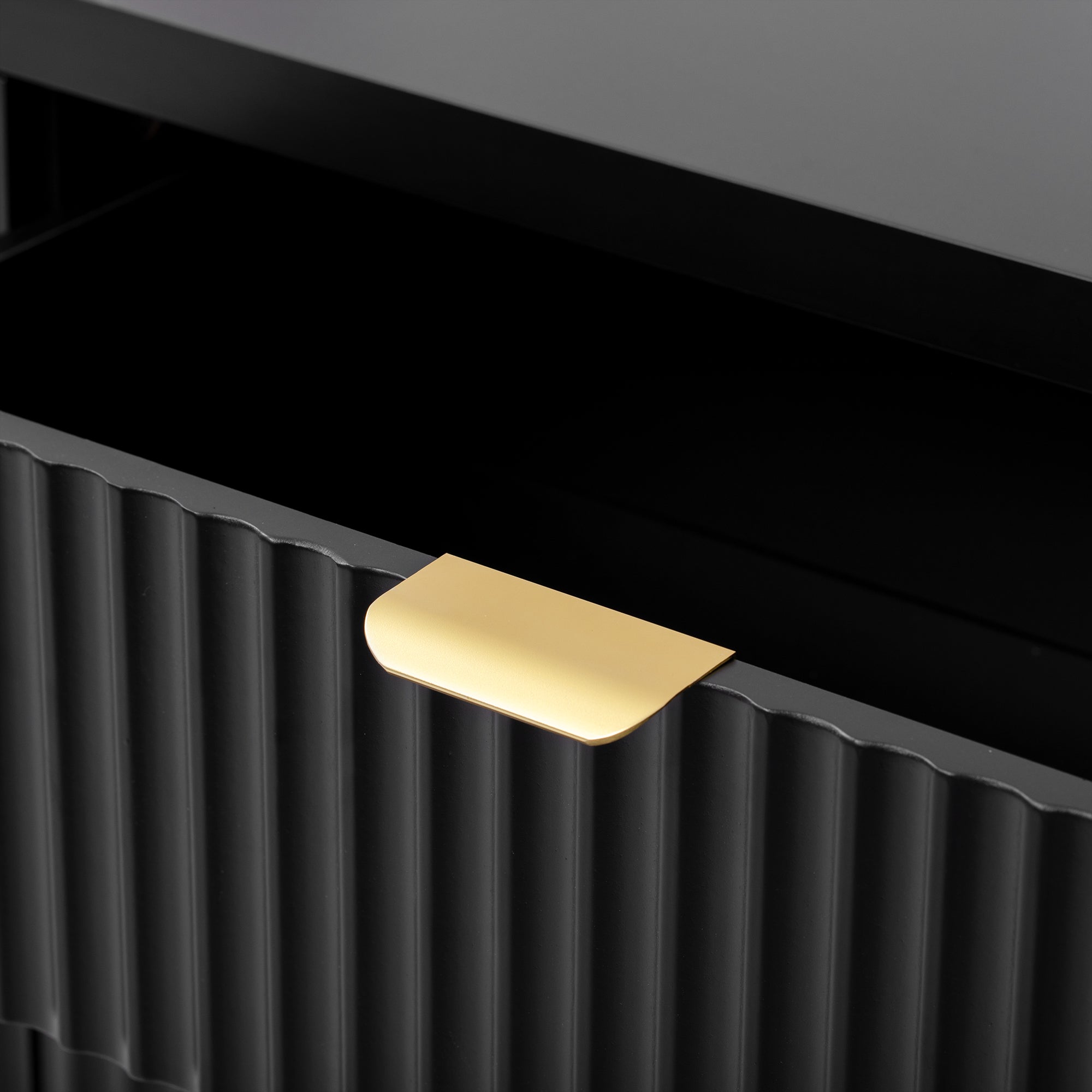 Modern Wave-Pattern Sideboard Cabinet with 2 Drawers and 4 Doors, 3-Level Adjustable Shelves, Aluminum Arc Handles, Scandinavian Style, 3 Colors, Suitable for Entryway, Living Room, Foyer