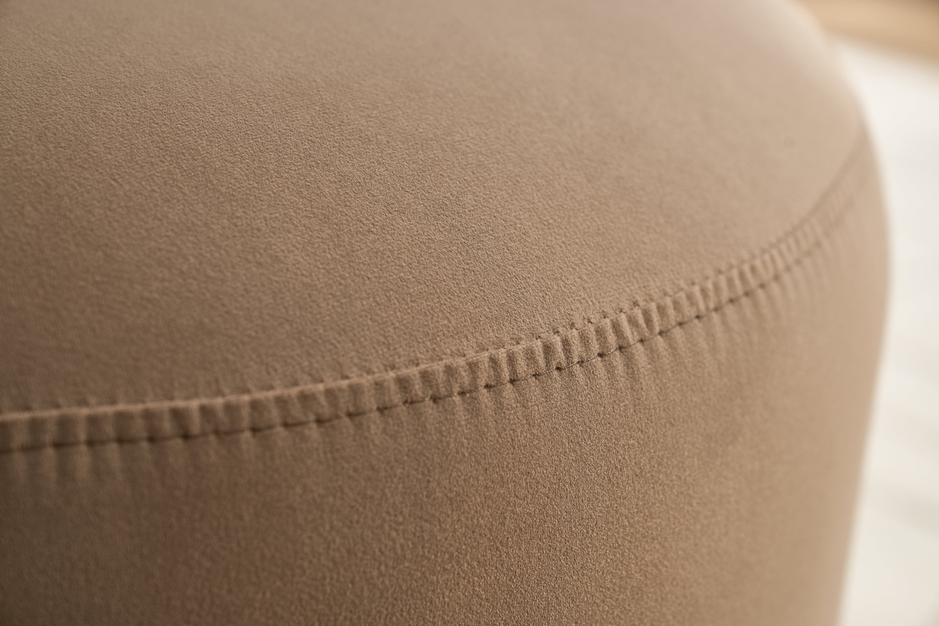 Set Of 1 Upholstered Kitchen & Dining Room Barrel Chair, Mid Century Modern Round Velvet Dining Chair, 360 Degree Swivel Comfy Armless Accent Makeup Vanity Side Chair for Bedroom Living Room