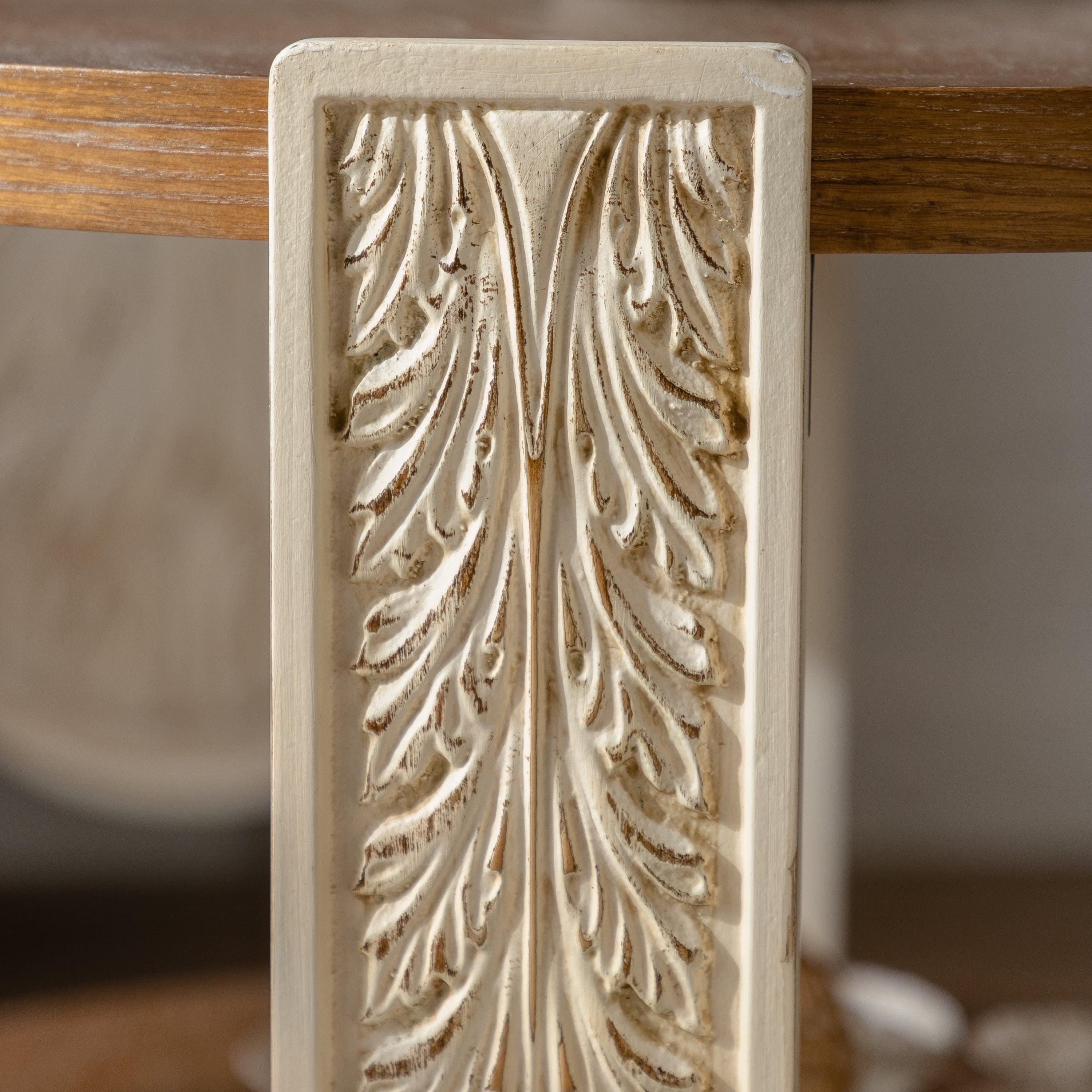 Carved Wooden Coffee Table, Retro End Table with Double-Layer Storage, Small Side Table for Living Room, Palace Style Bedside Table for Small Spaces