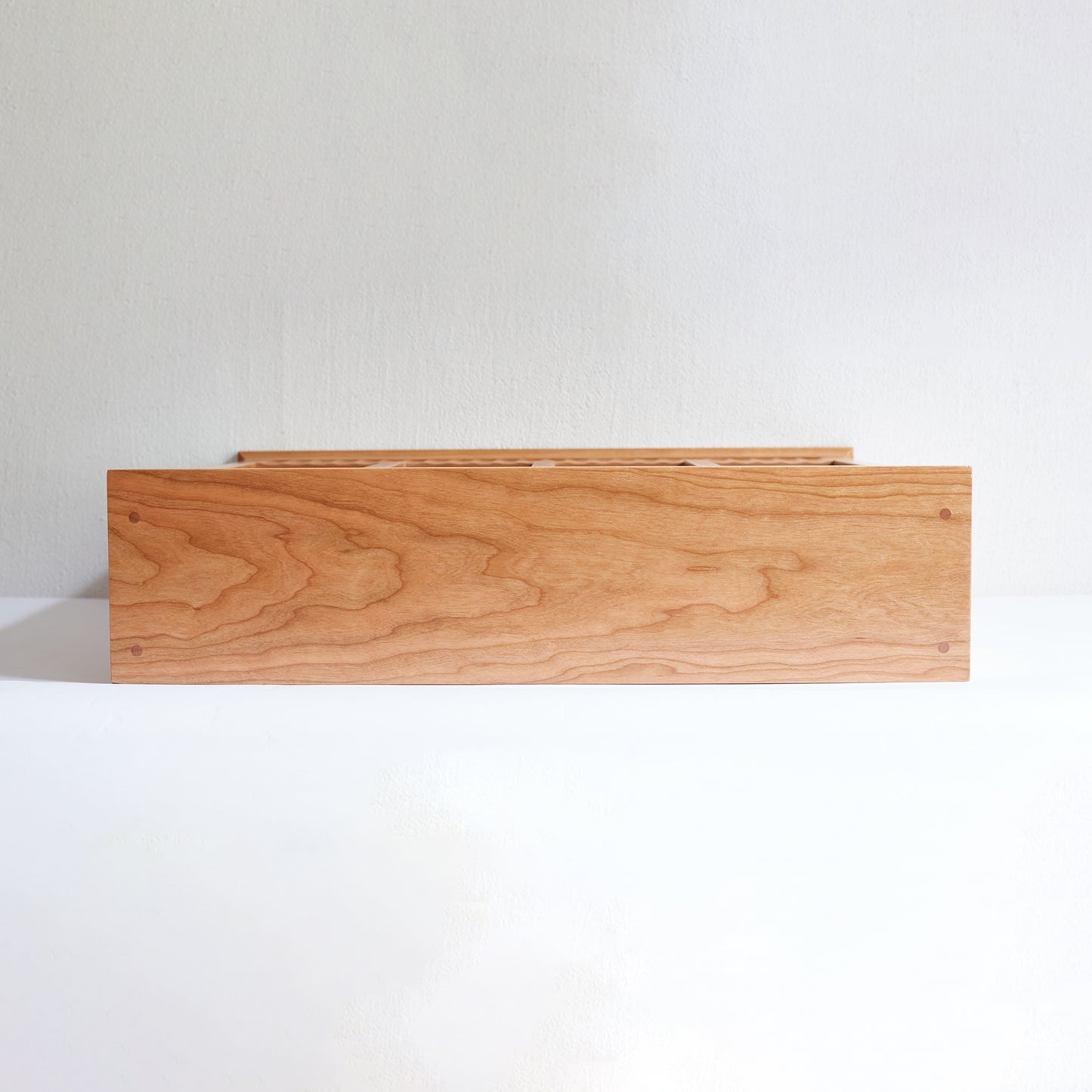 North America A Grade Cherry One Piece Solid Wood Storage Rack Simple European Style Solid Wood Kitchen Table Cup Holder For Home