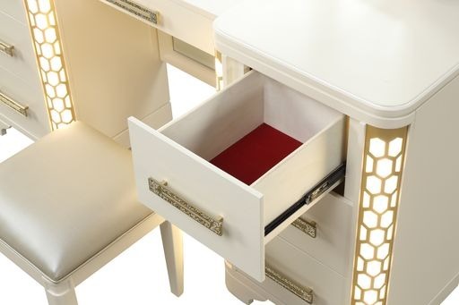 Vanity Set with side LED lightning made with Wood in Beige