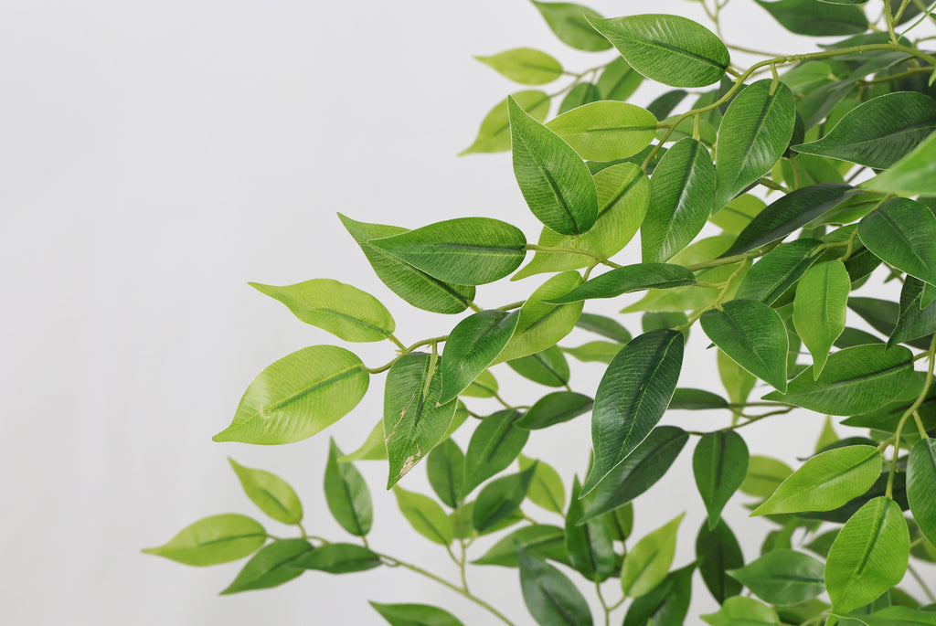 7FT tall artificial banyan tree with natural trunk and realistic silk leaves, large imitation potted green plant for indoor and outdoor home office decoration, 1pc/set