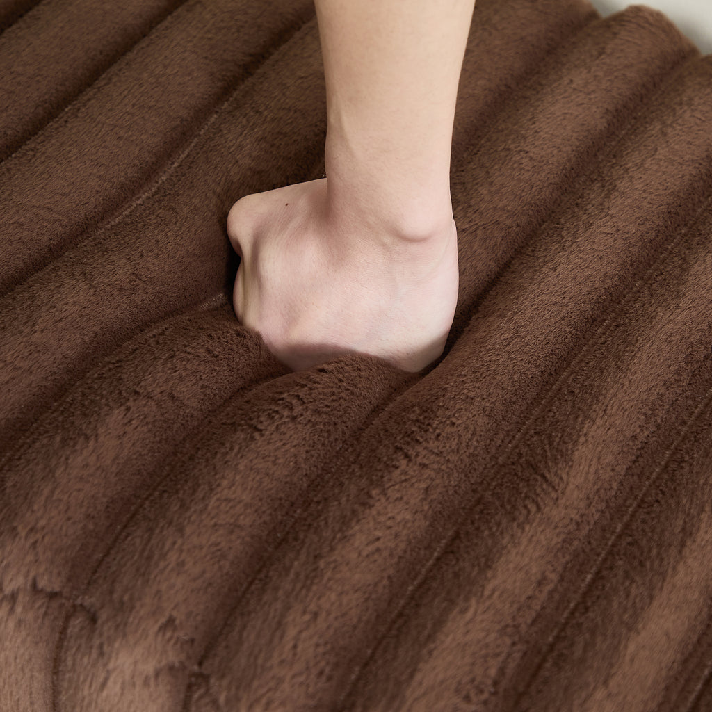 49.2' Wide Faux Fur Flip Top Storage Bench with Black Metal Legs, Bed End Stool Foot Rest for Living Room Entryway Dorm Bedroom,Brown