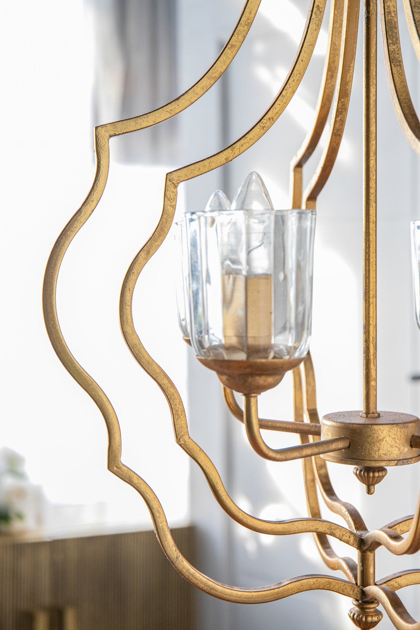 4 - Light Metal Chandelier, Hanging Light Fixture with Adjustable Chain for Kitchen Dining Room Foyer Entryway, Bulb Not Included - Groovy Boardz