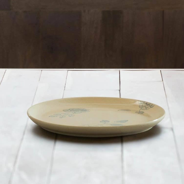 Off-White Round Ceramic Printed Dinner Plate – Elegant Dining Plate for Every Meal-9.8' Dia