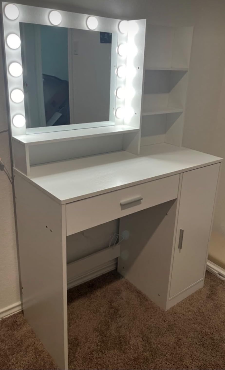 Vanity Desk with Mirror & Light, Large Drawer Three Level Storage Dresser, 3 Lighting Modes Adjustable Brightness, Bedroom Dressing Table(Pink)