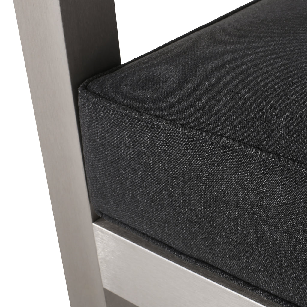 AVIARA MP1 CLUB CHAIR