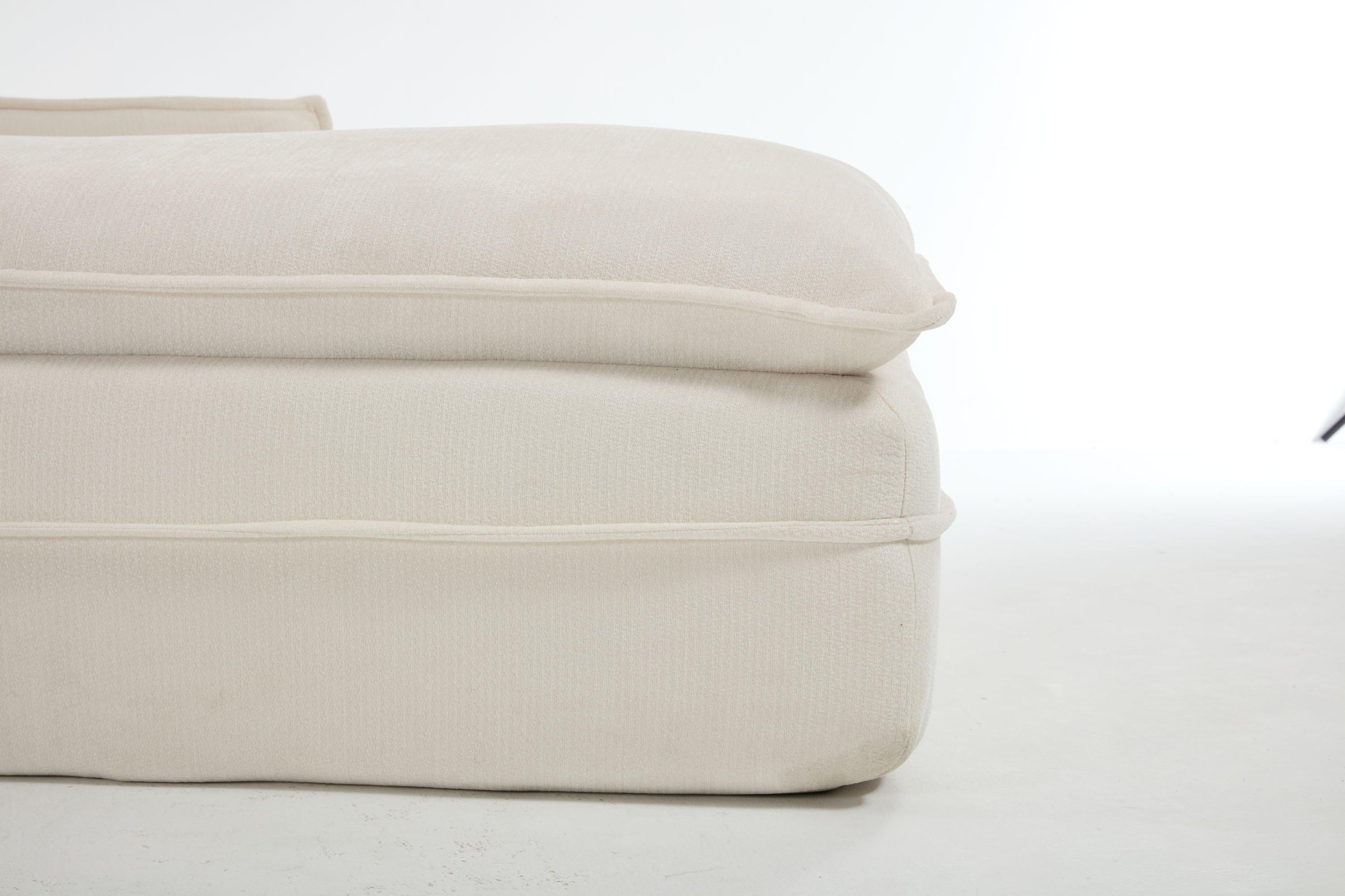 Elegant White Polyester Modern Minimalist Sectional Sofa.