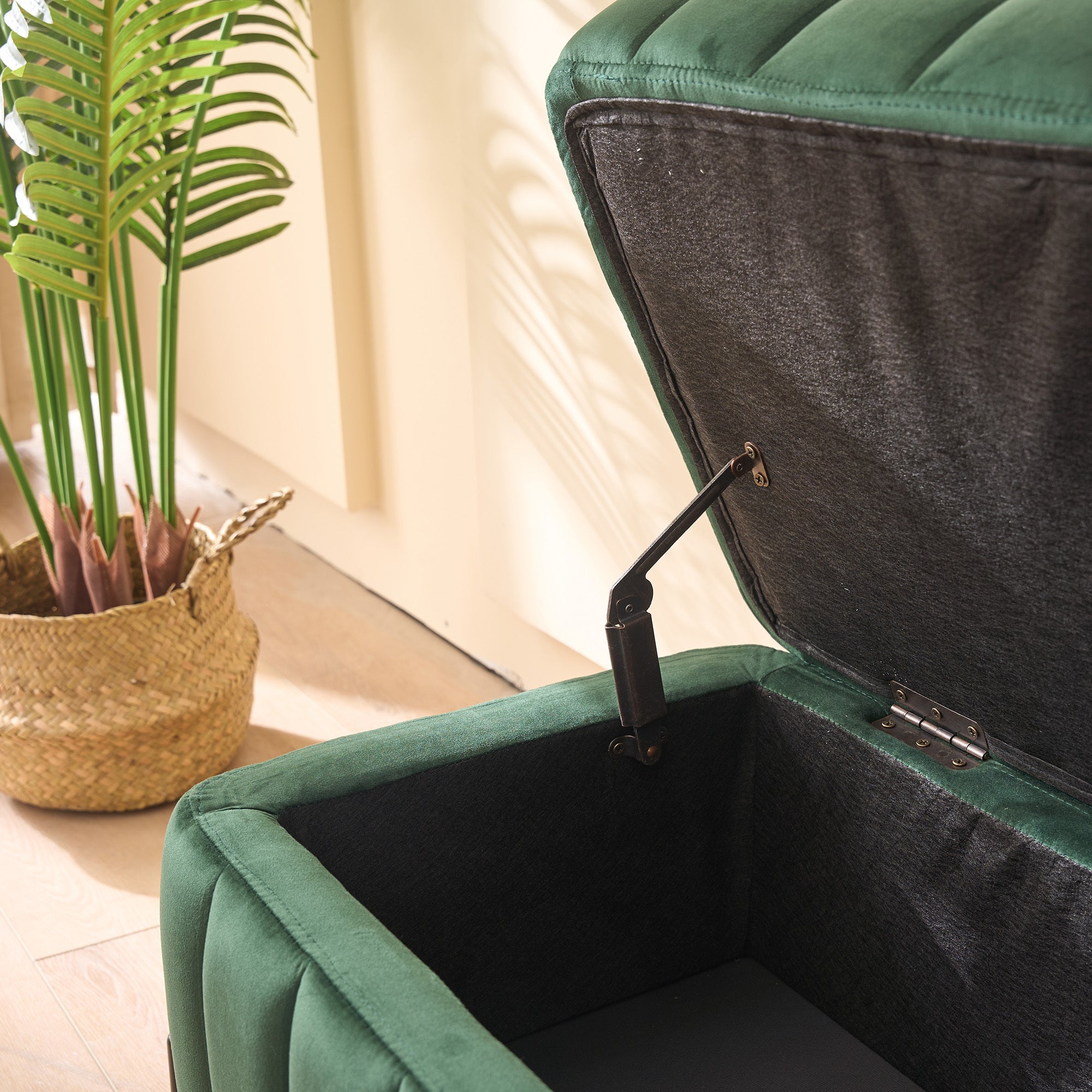 49.21' Wide Upholstered Velvet Storage Soft Bench Footstool Ottoman End of Bed with Metal Legs, Foot Rest for Living Room, Entryway and Bedroom, Green