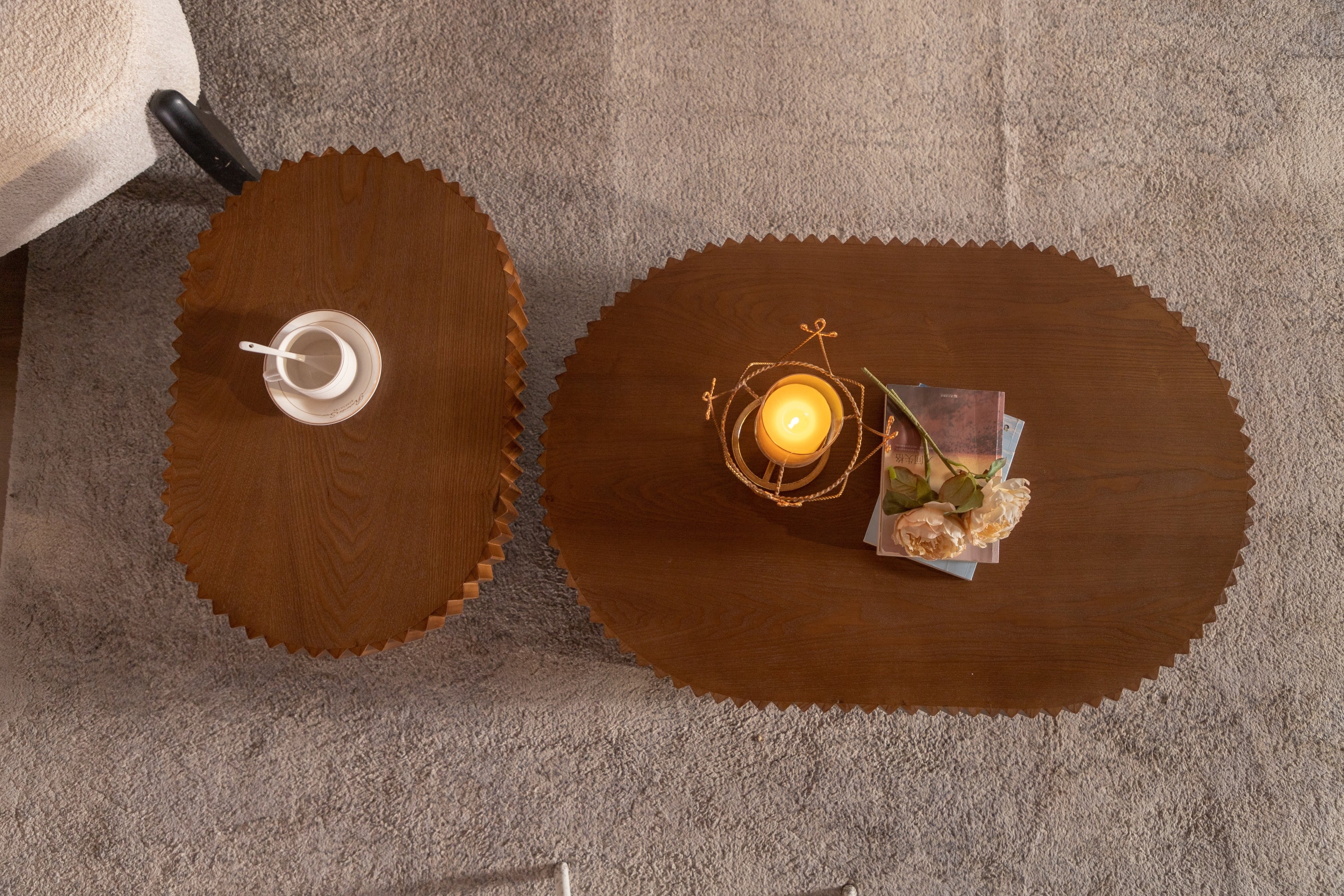 Handcraft Round Nesting Coffee Table Set of 2, - Chic Wave Stripe Edge, Modern Stylish Wooden Circle Fluted Center Table for Living Room