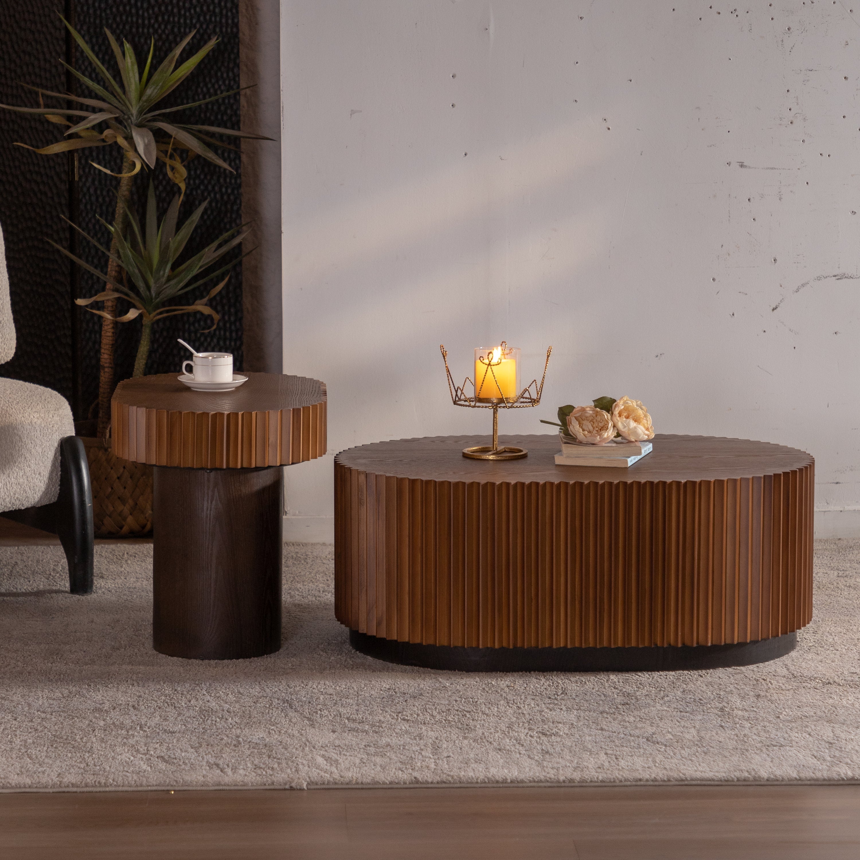 Handcraft Round Nesting Coffee Table Set of 2, - Chic Wave Stripe Edge, Modern Stylish Wooden Circle Fluted Center Table for Living Room