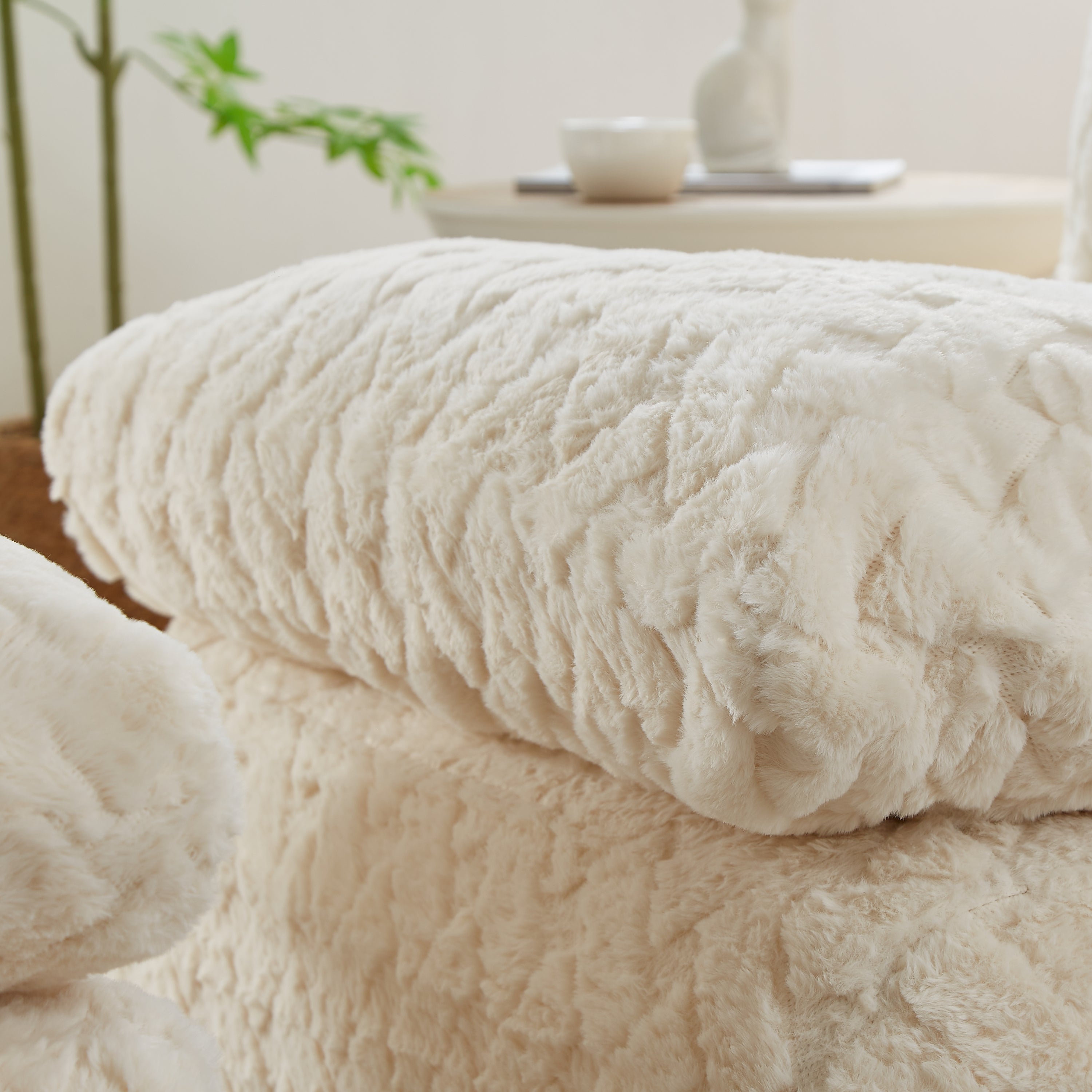 Liyasi Full Compression sofa chair with swivel add Ottoman