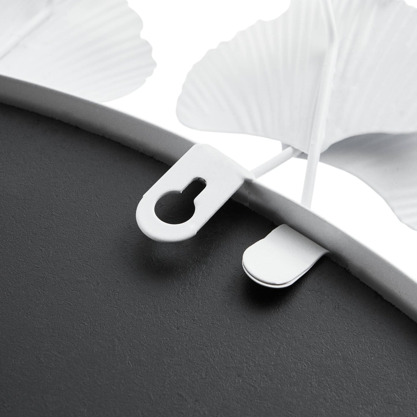 30.5'Eden Gingko Leaf Round Wall Mirror White Mirror