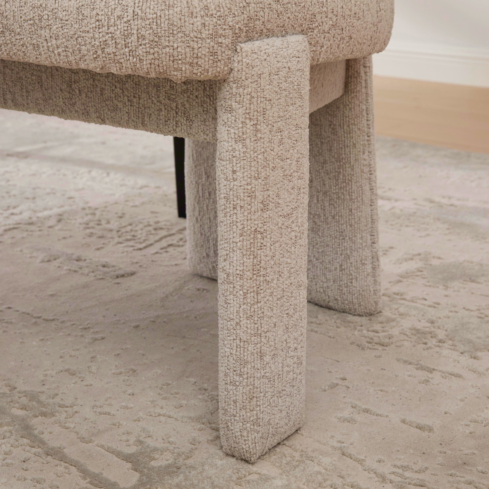 Modern Beige Chenille Dining Chair Set of 2 with Rubberwood Legs, Armless Curved Back Accent Chairs for Living Room Bedroom Restaurant Cafes Dining Room Reception, 22.05' Wide Dining Chair