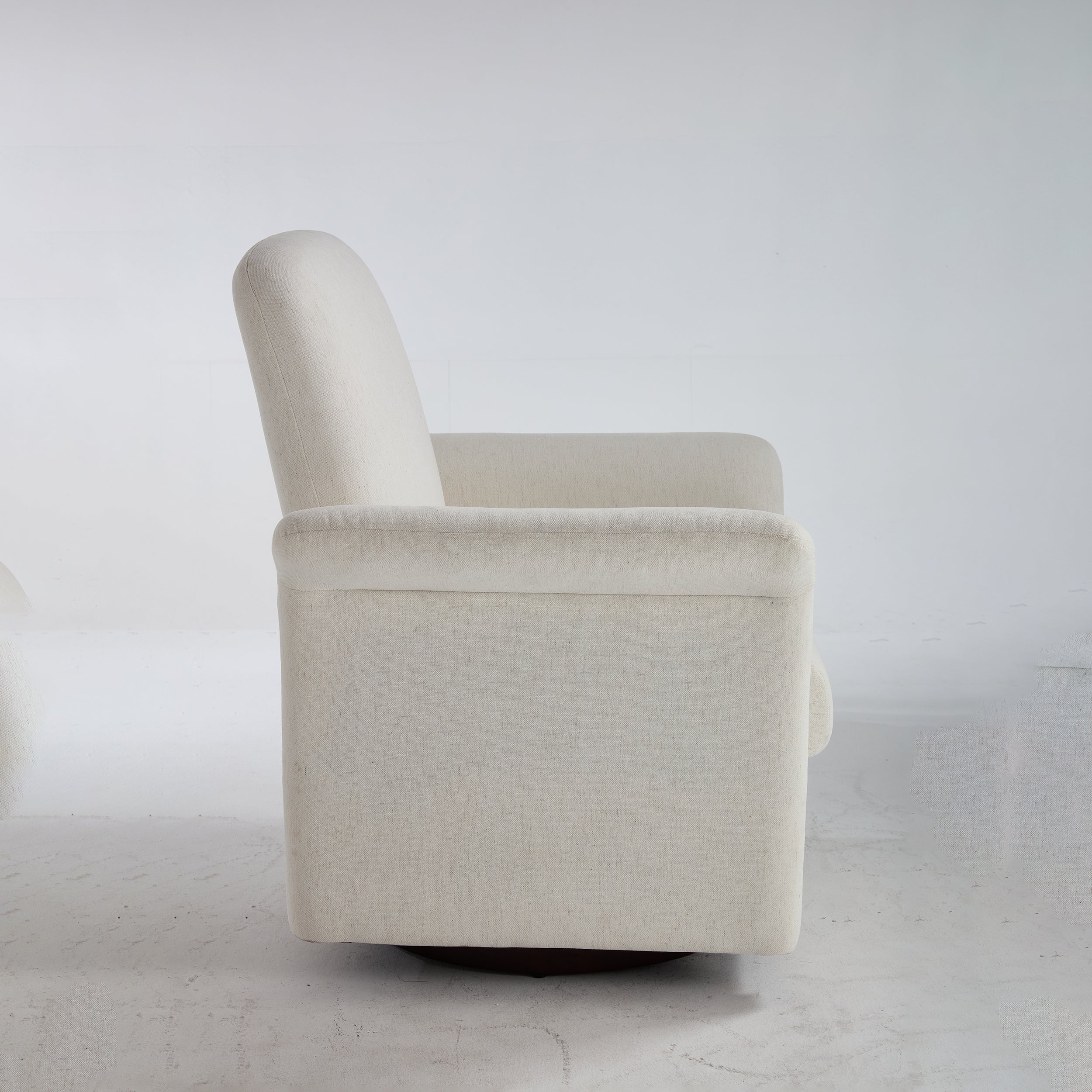 Swivel Accent Chair Modern Barrel Armchair with Wood Base for Bedroom Reading Waiting Living Room