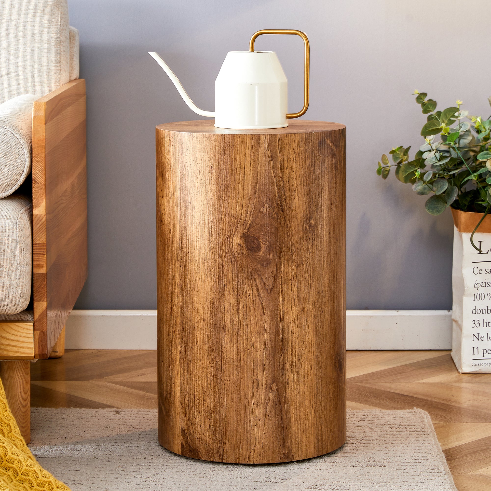 The cylindrical table with its patterned design can be easily integrated into a variety of interior styles, from coffee tables to small dining tables, workbenches.W1151P200296