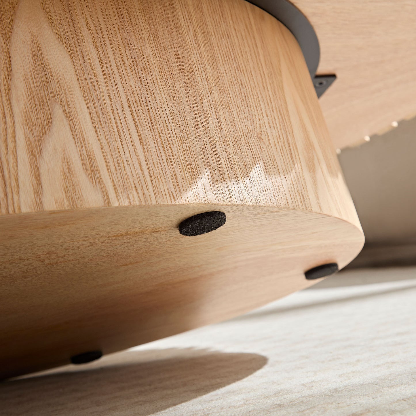 Modern Handcraft Drum Coffee Table Length 43.7 inch Ellipse Coffee Table for Living Room,Small Coffee Table with Sturdy Pedestal,Natural Ash MDF