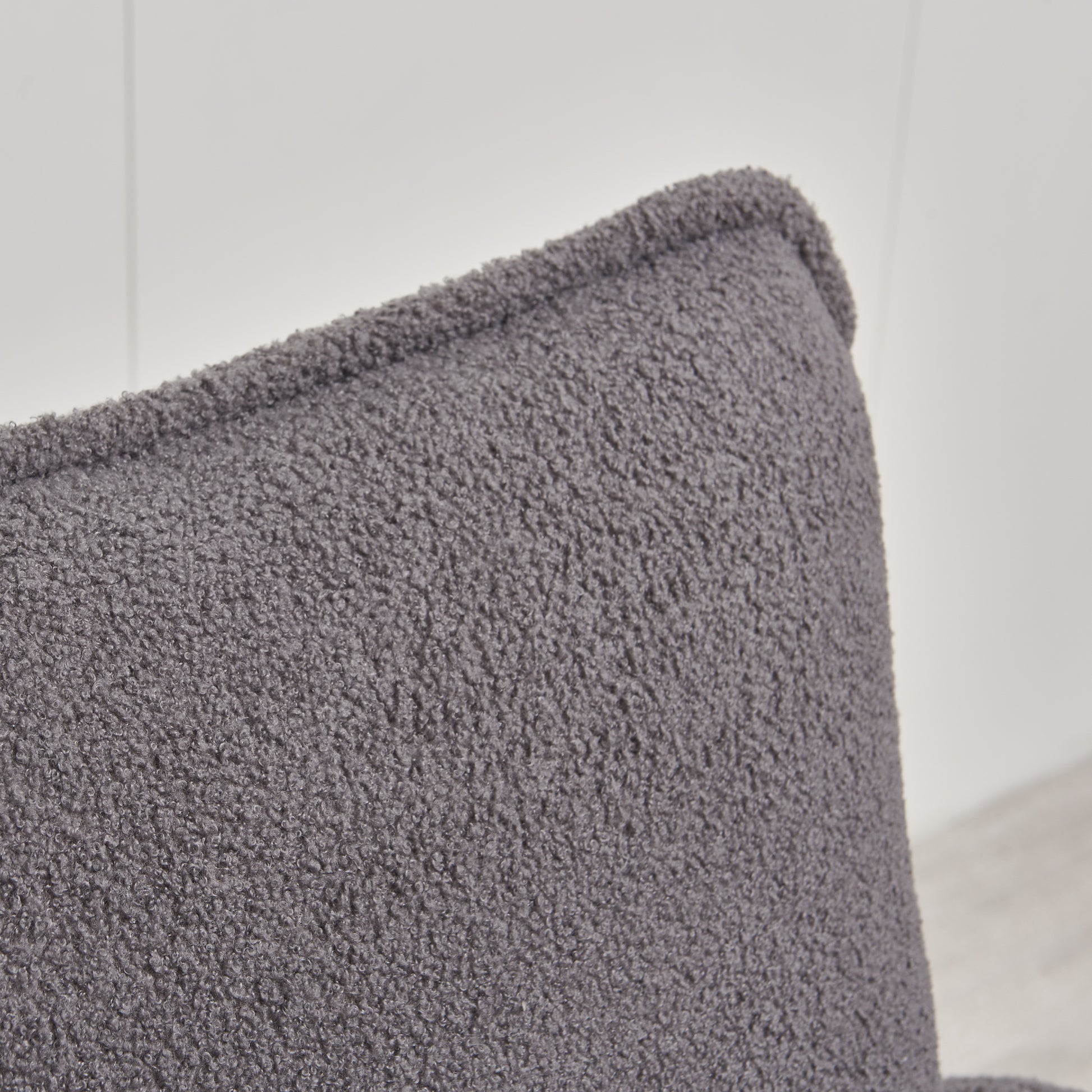 Modern Sherpa Upholstered Accent Chair,  Comfortable Living Room Armchair, Lounge chair for Bedroom, and Office – Stylish and Ergonomic Design