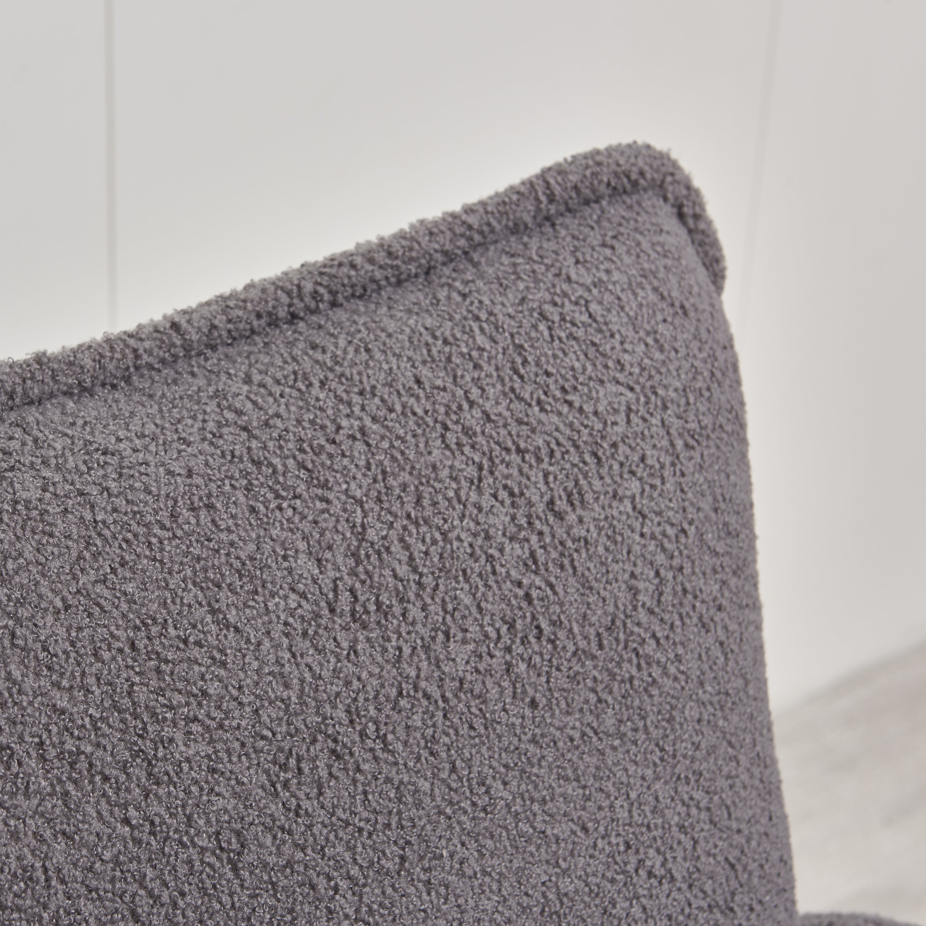 Modern Sherpa Upholstered Accent Chair,  Comfortable Living Room Armchair, Lounge chair for Bedroom, and Office – Stylish and Ergonomic Design