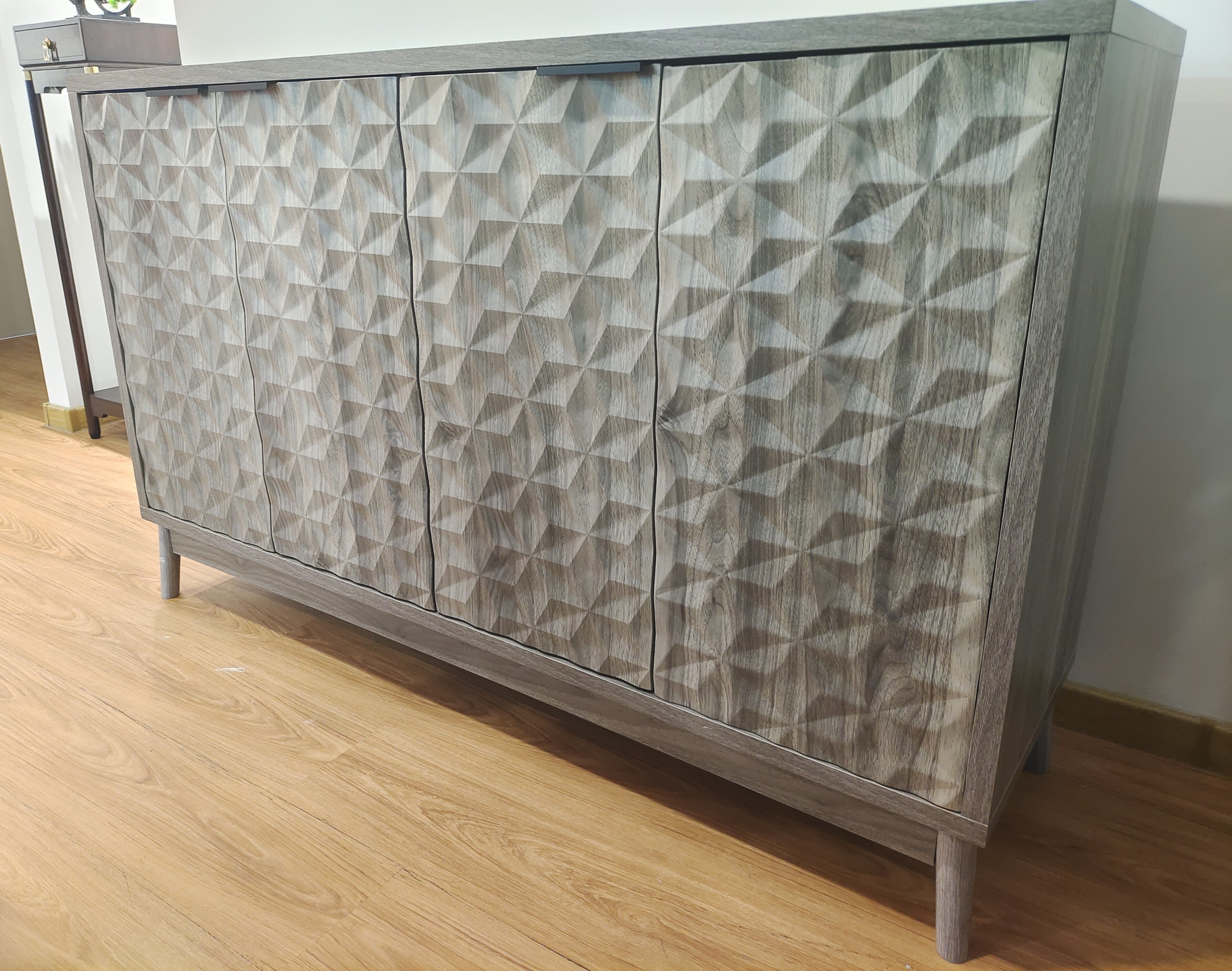 Modern Style Buffet Cabinet ,Sideboard Buffet Cabinet With Storage, Storage Cabinet with 4 Diamond-shaped relief Doors For Living Room, Dining Room, Entryway, Hallway, Kitchen, Grey