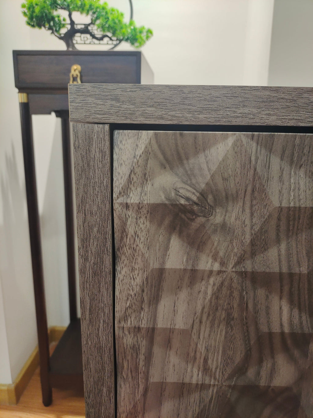 Modern Style Buffet Cabinet ,Sideboard Buffet Cabinet With Storage, Storage Cabinet with 4 Diamond-shaped relief Doors For Living Room, Dining Room, Entryway, Hallway, Kitchen, Grey