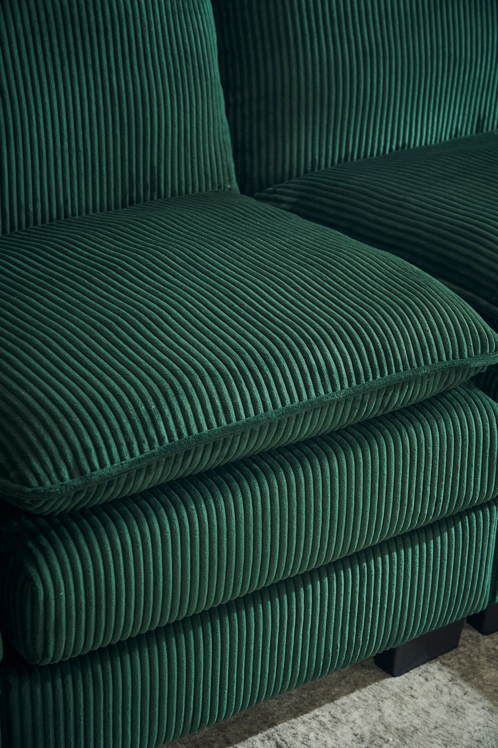 Modern U Shaped 6-seat Sectional Sofa Couch with one Ottoman and three toss pillows ,Modular Sofa for Living Room,Corduroy sofa