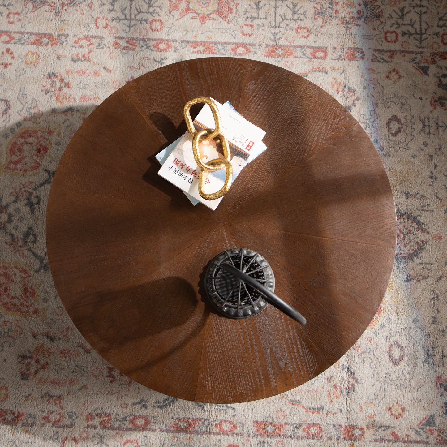 30.31' Round Coffee Table Handcrafted Relief Sturdy Pedestal Wooden Tea Table for Living Room no need to Assemble