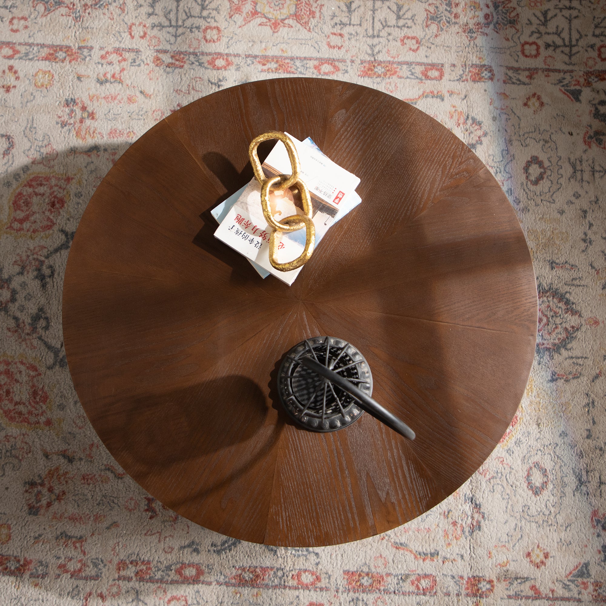 30.31' Round Coffee Table Handcrafted Relief Sturdy Pedestal Wooden Tea Table for Living Room no need to Assemble