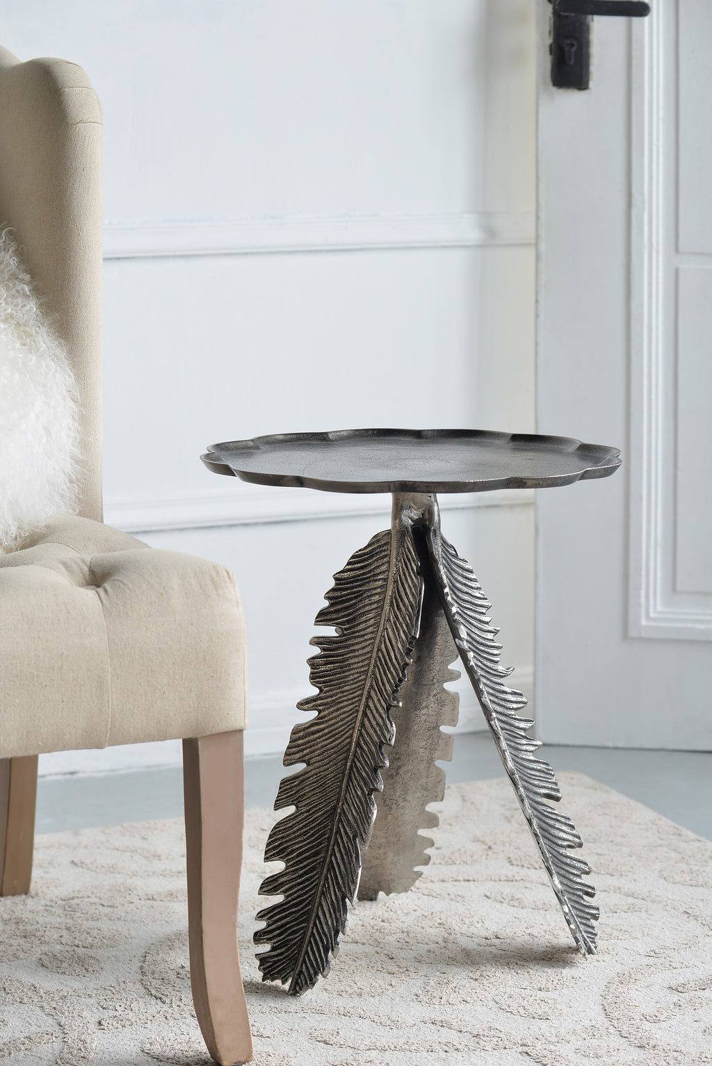 Milo Leaf Side Table
