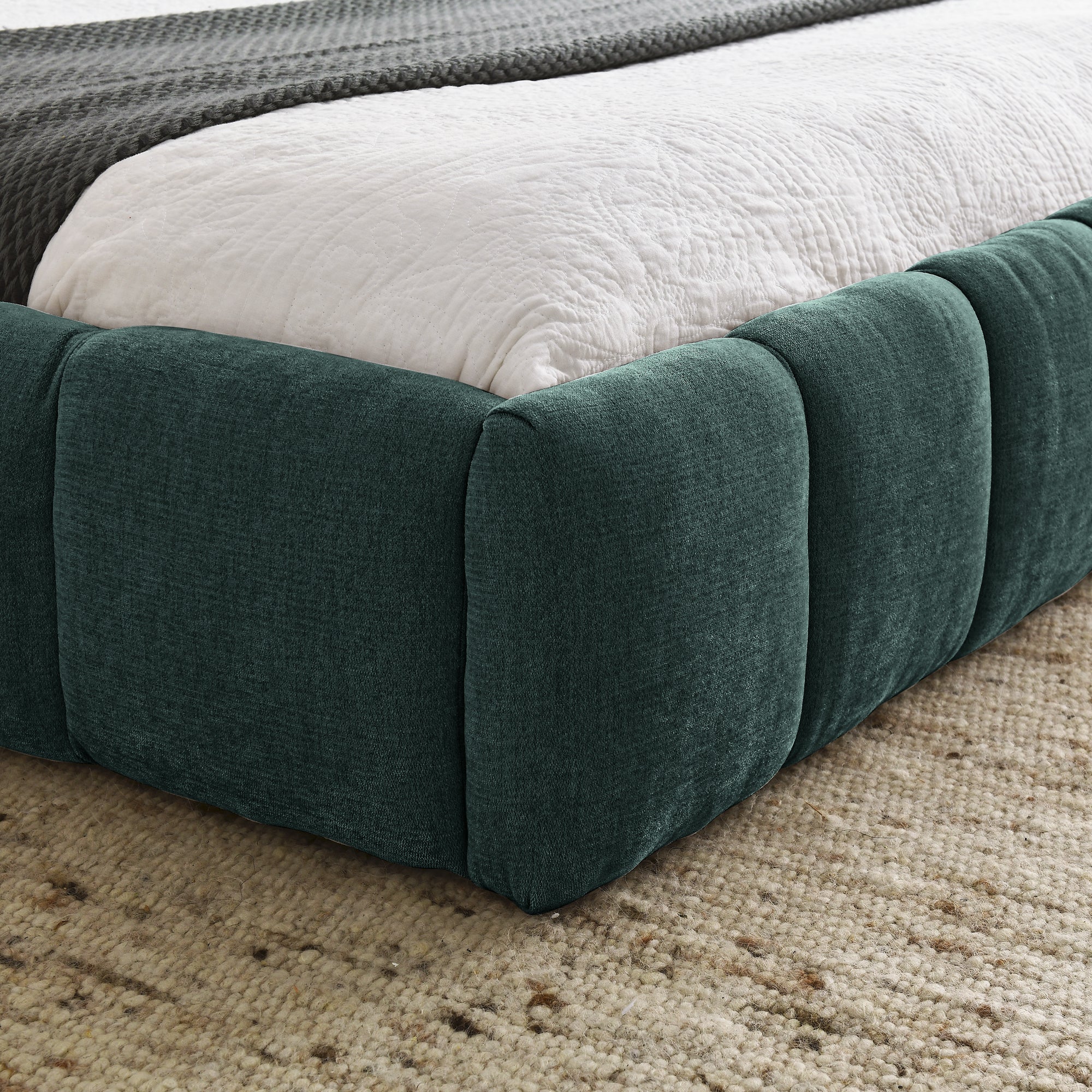 Modern Queen Size Upholstered Bed Frame with Headboard, Blue-Green Chenille Fabric, 68''*86.5''*23.5''