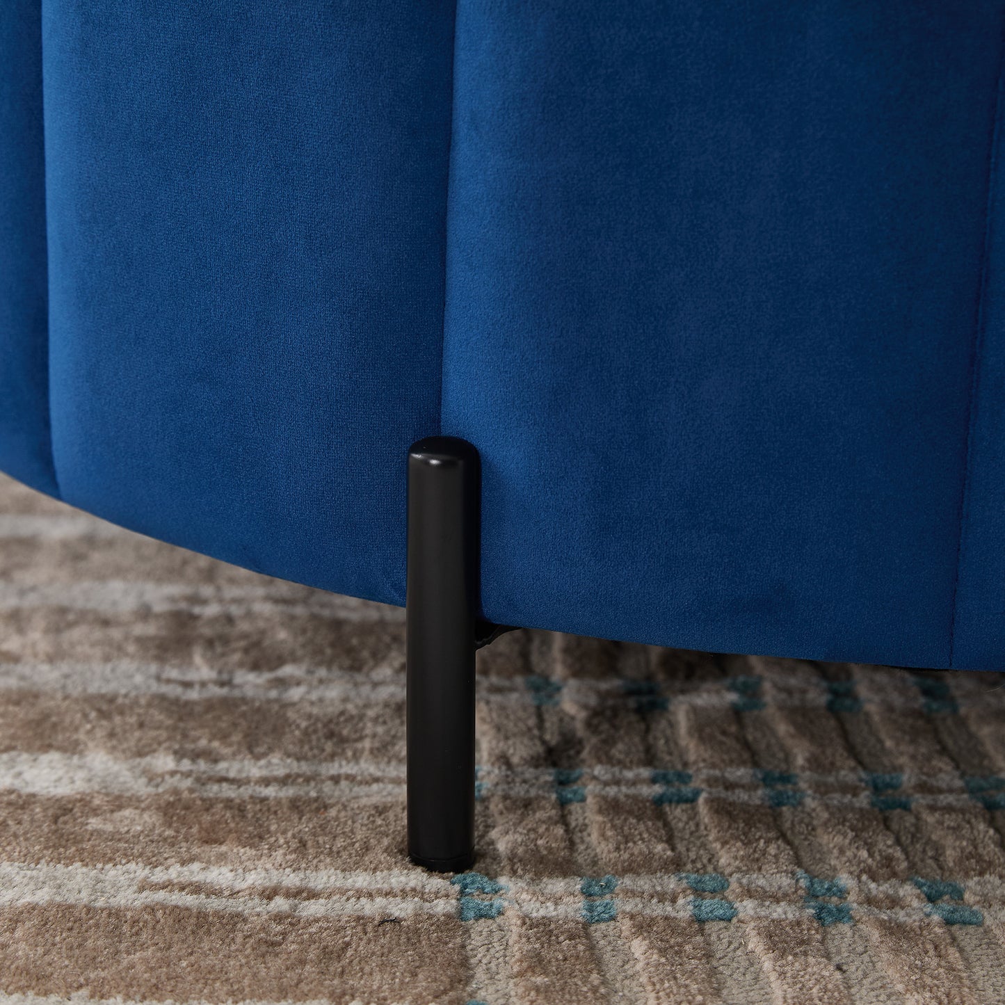 31.5'W Upholstered Round Ottoman With Reversible Lid, Velvet Storage Stool, Channel Tufted Pumpkin-shape Footstool for Living room, Bedroom and Office, Navy