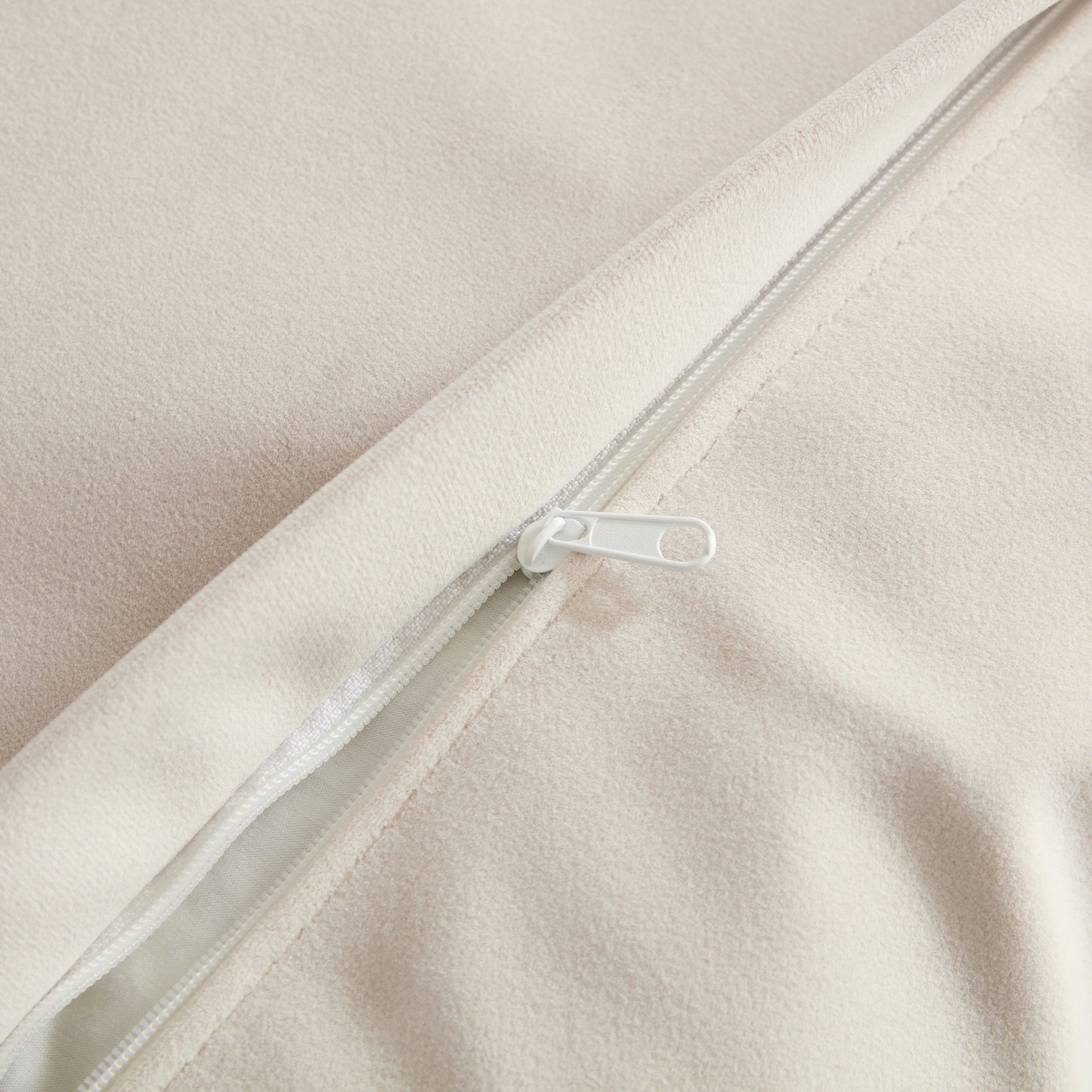 Nordic Modern Beige Sofa with Removable Pillowcase, French Velvet Fabric, Solid Wood Frame, High Density Sponge Filling, 4 Throw Pillows