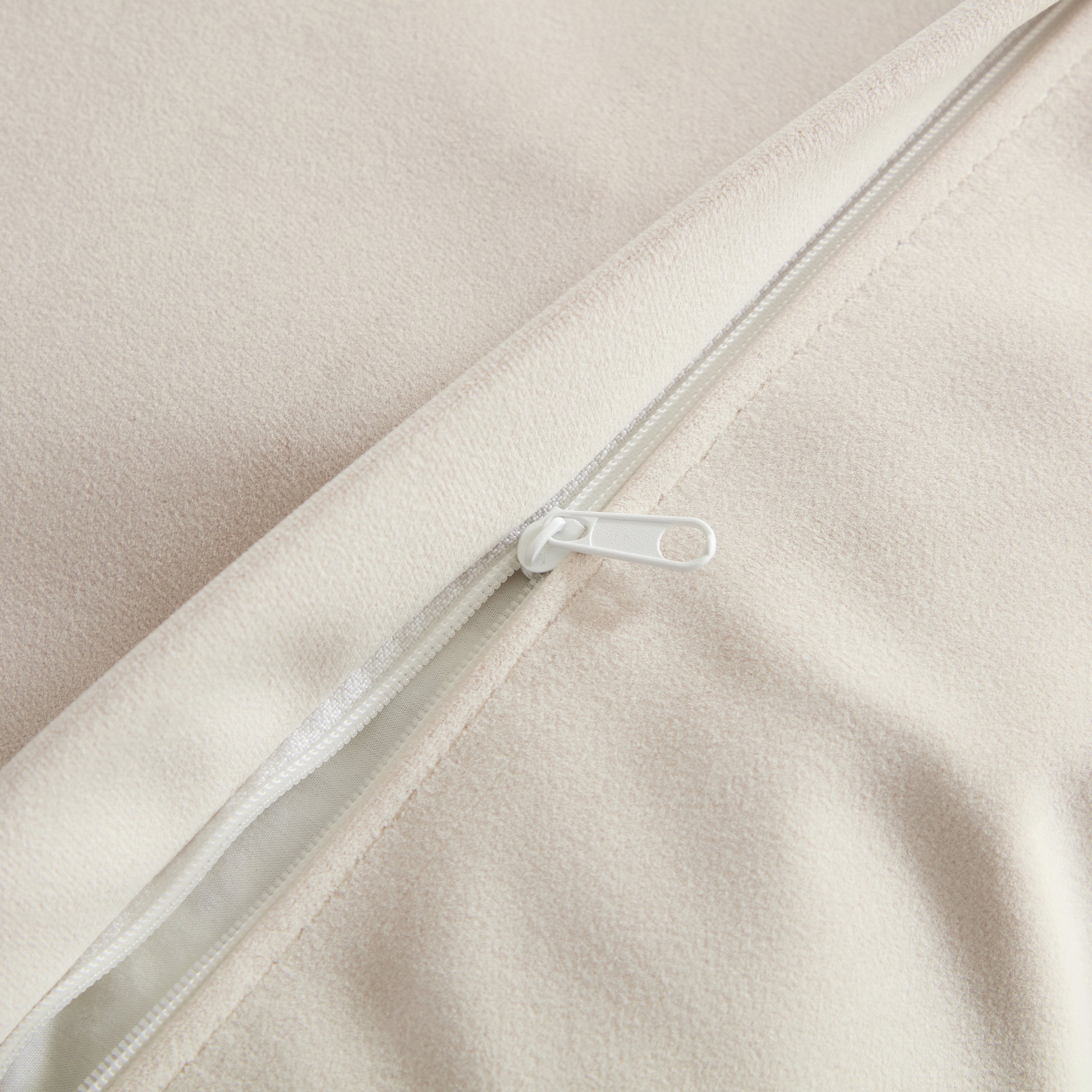 Nordic Modern Beige Sofa with Removable Pillowcase, French Velvet Fabric, Solid Wood Frame, High Density Sponge Filling, 4 Throw Pillows