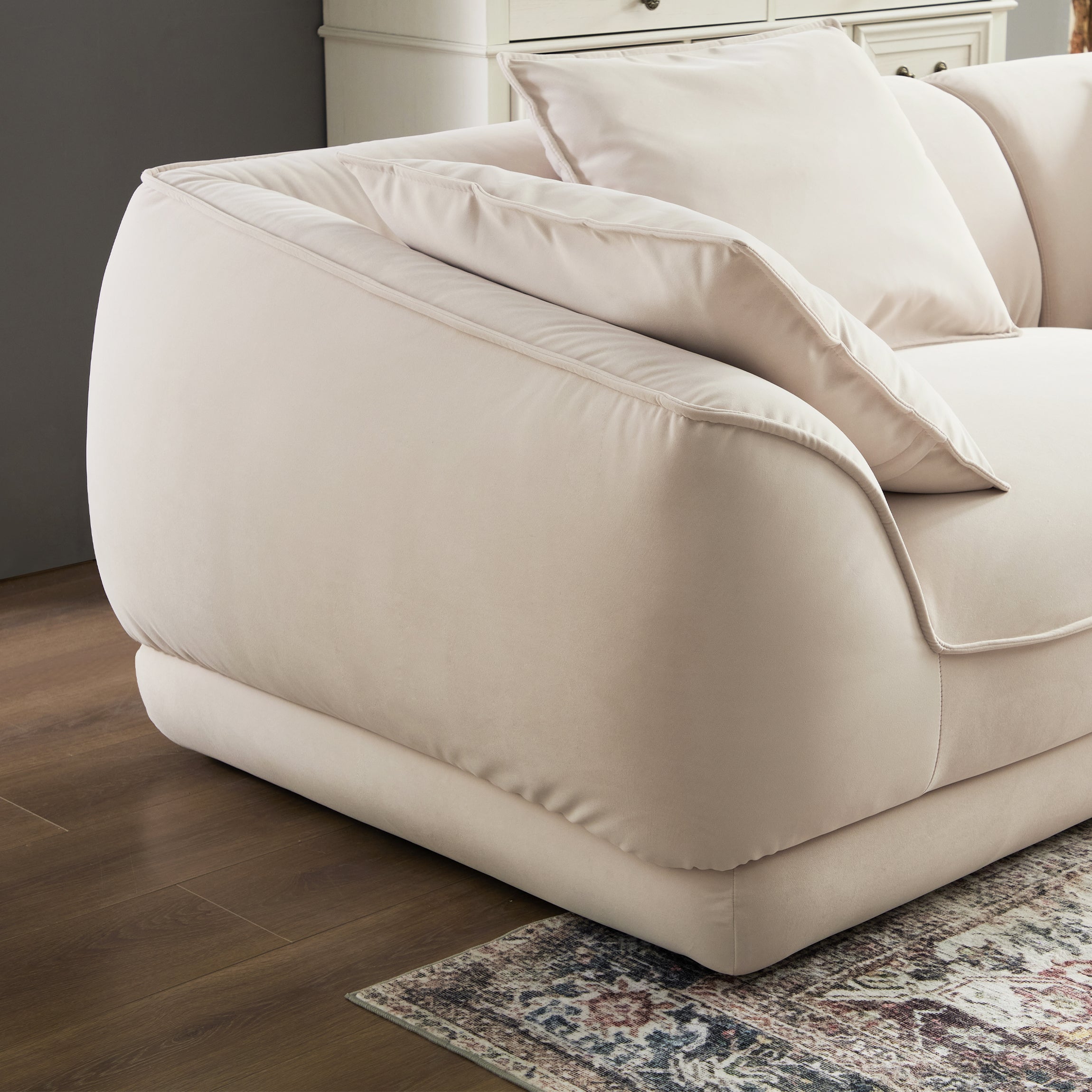 Nordic Modern Beige Sofa with Removable Pillowcase, French Velvet Fabric, Solid Wood Frame, High Density Sponge Filling, 4 Throw Pillows