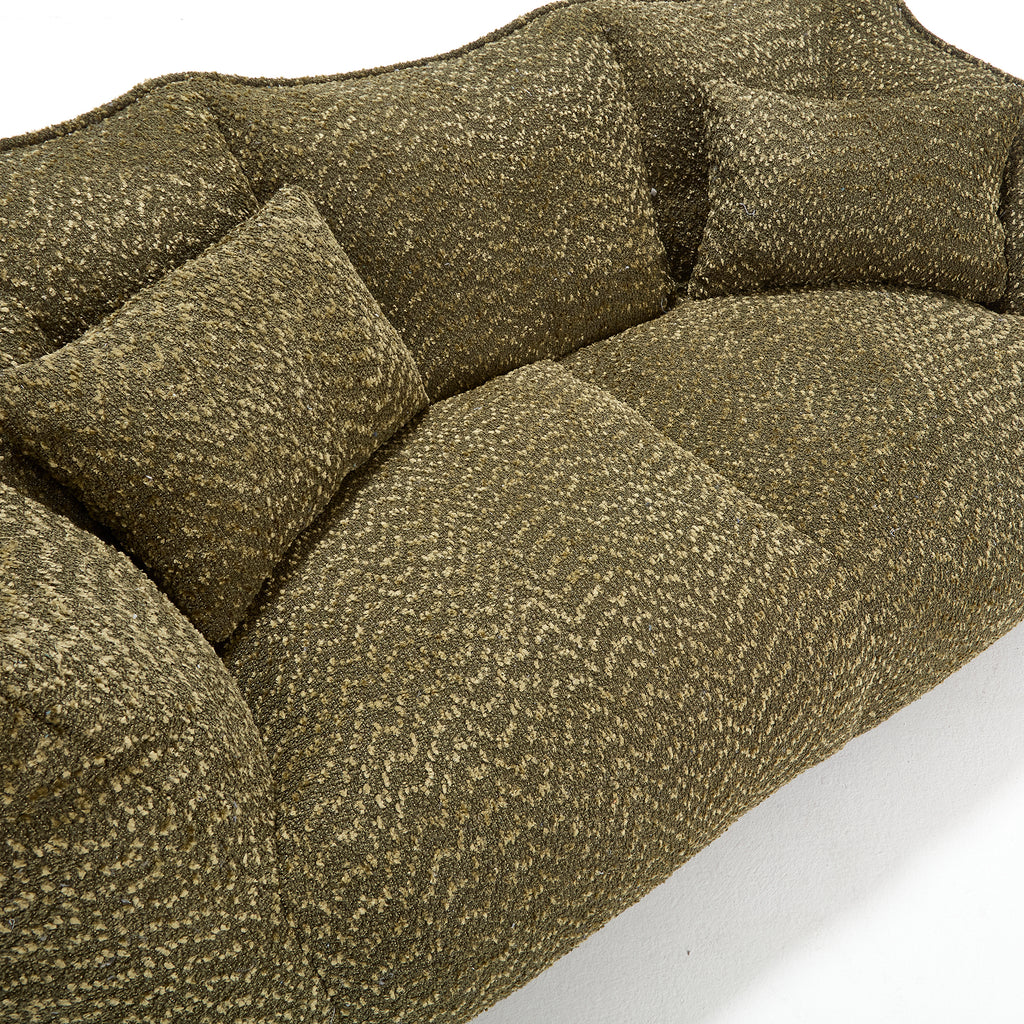 Soft beanbag chair with high resilience foam core for two people. The comfortable square recliner sofa is ideal for family members and friends engaged in games, reading, watching TV