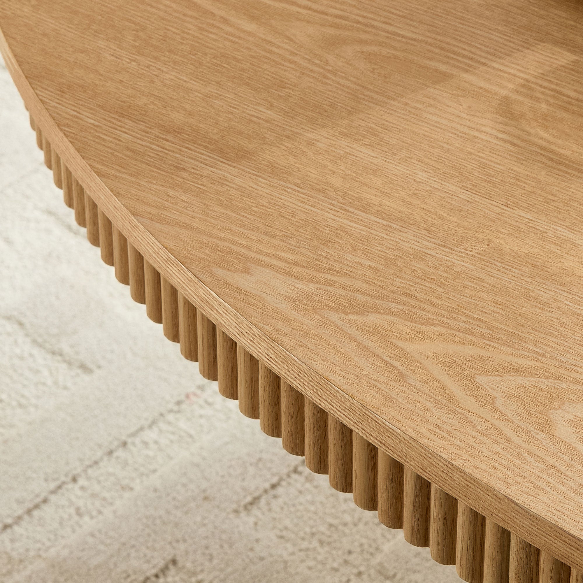 Modern Design Oval Handcraft Drum Coffee Table Length 47.24 inch Coffee Table for Living Room, Ellipse Coffee Table with Sturdy Pedestal,Natural Color