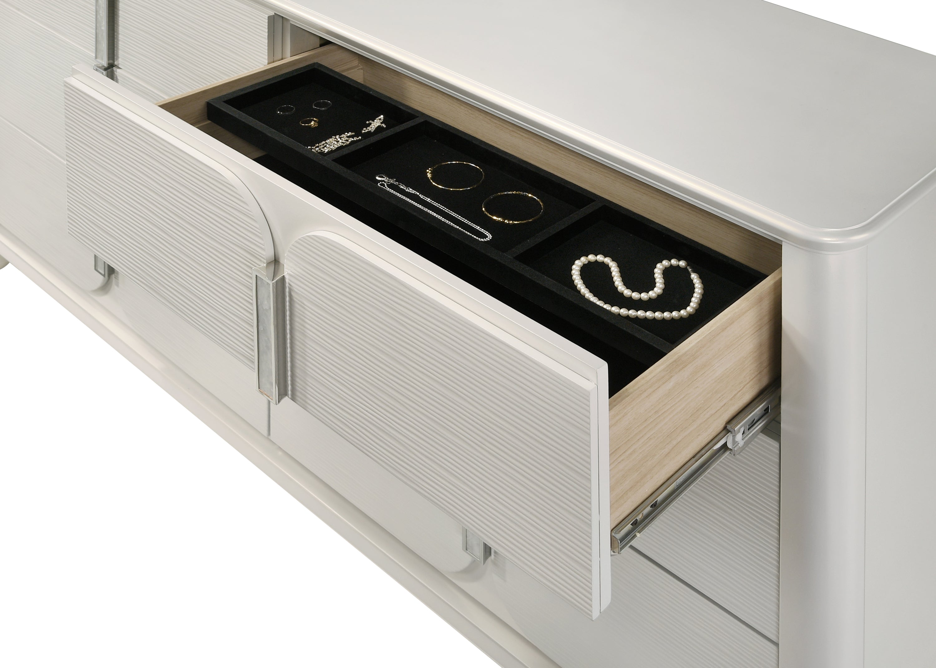 Laveda Pearl White Finish 6-Drawer Dresser Dresser